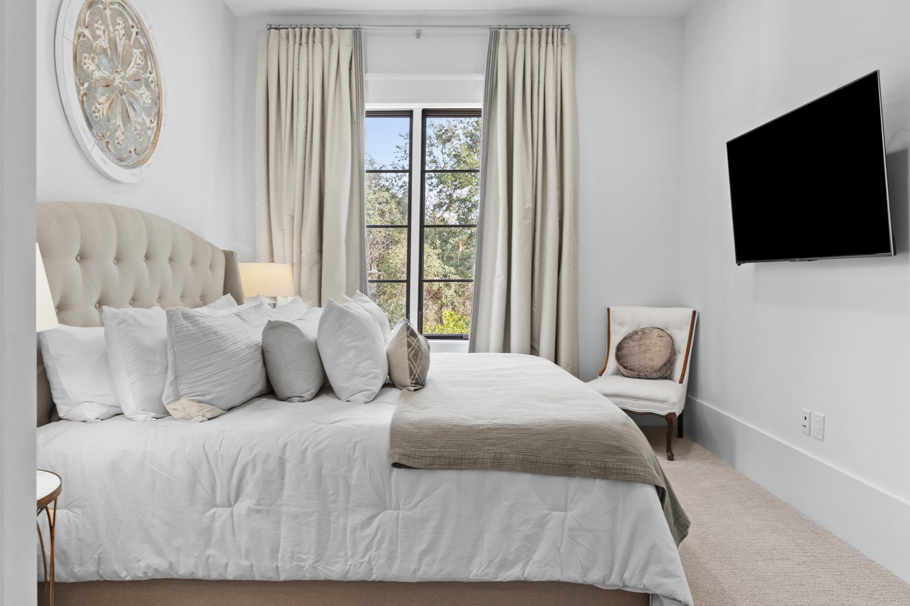 BURNT PINE - Residential