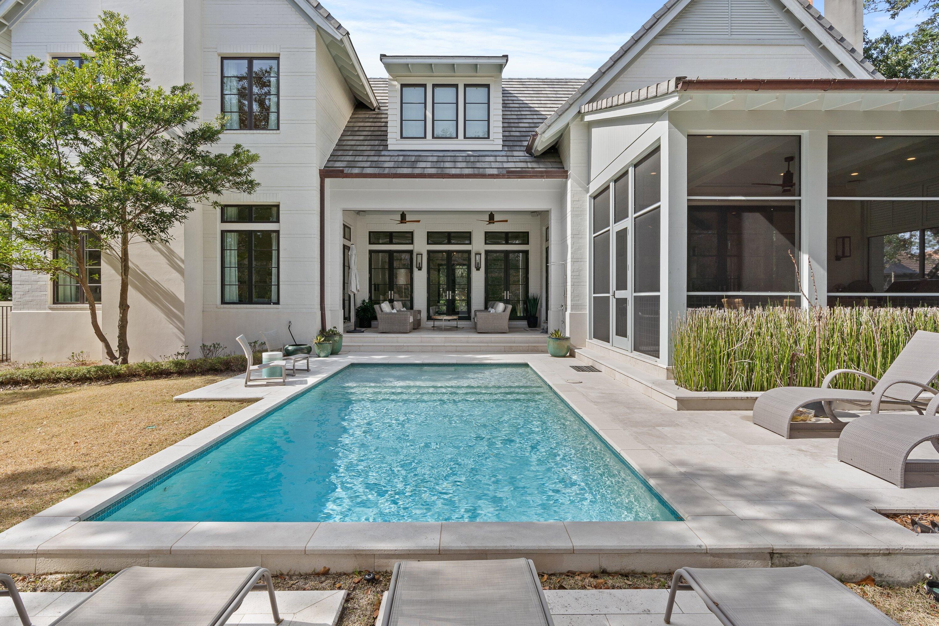 BURNT PINE - Residential