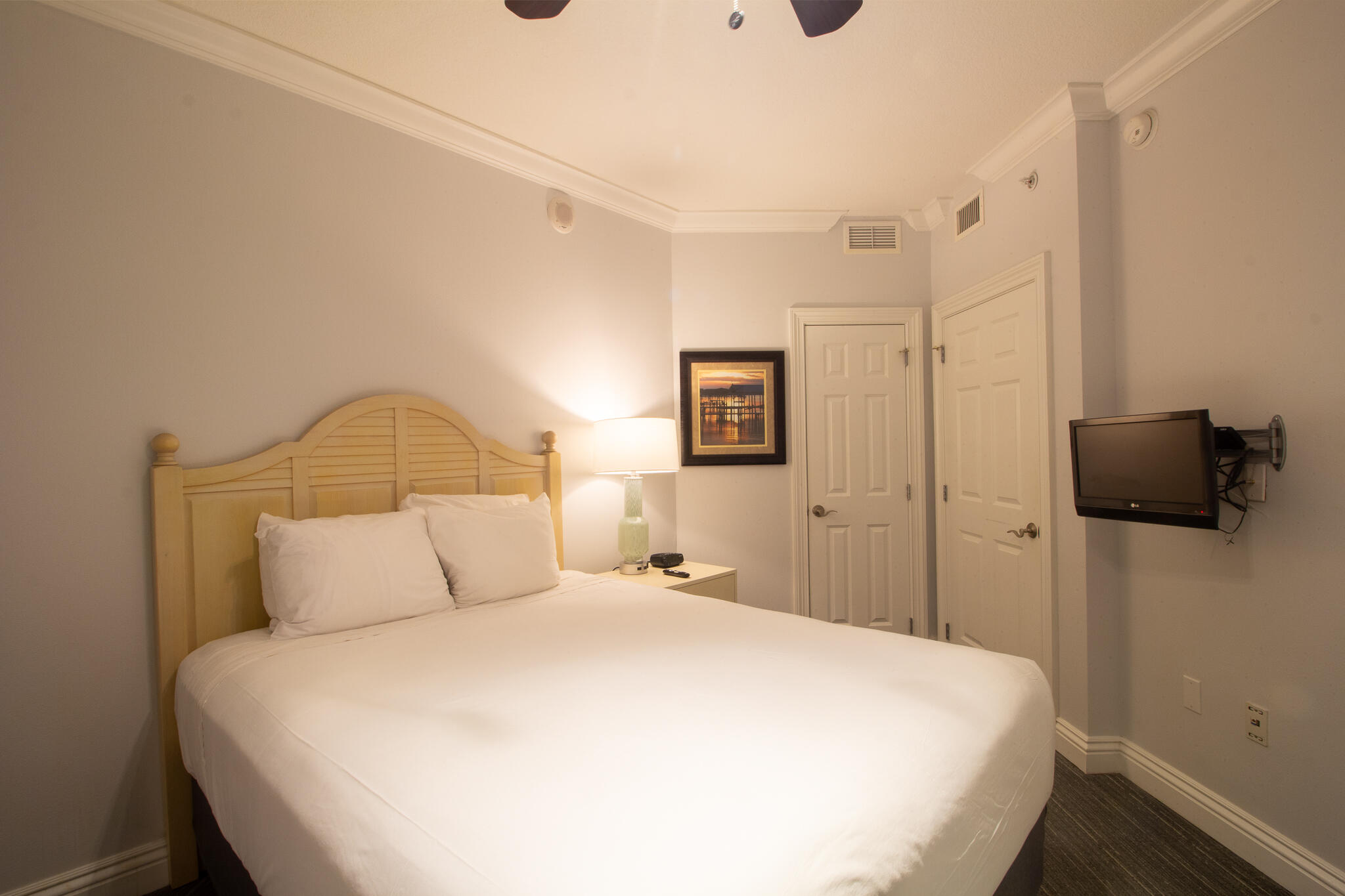 EMERALD GRANDE - Residential