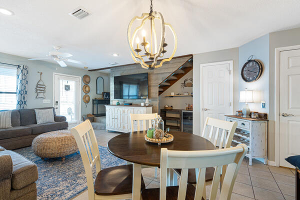 VILLA CHATEAUS - Residential