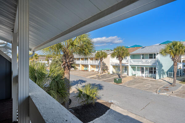 VILLA CHATEAUS - Residential