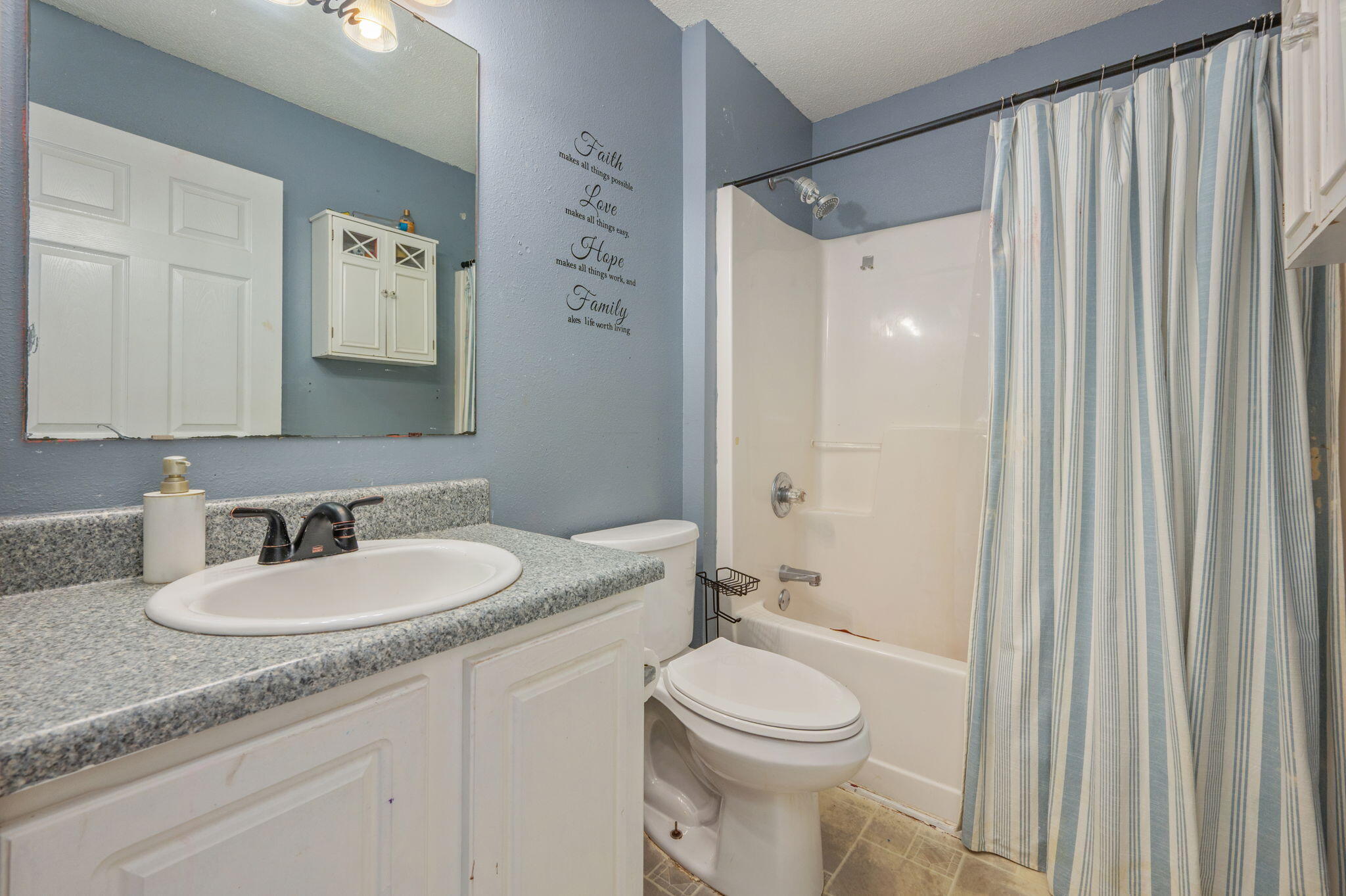 NORTHVIEW ESTATES 7TH ADDN - Residential