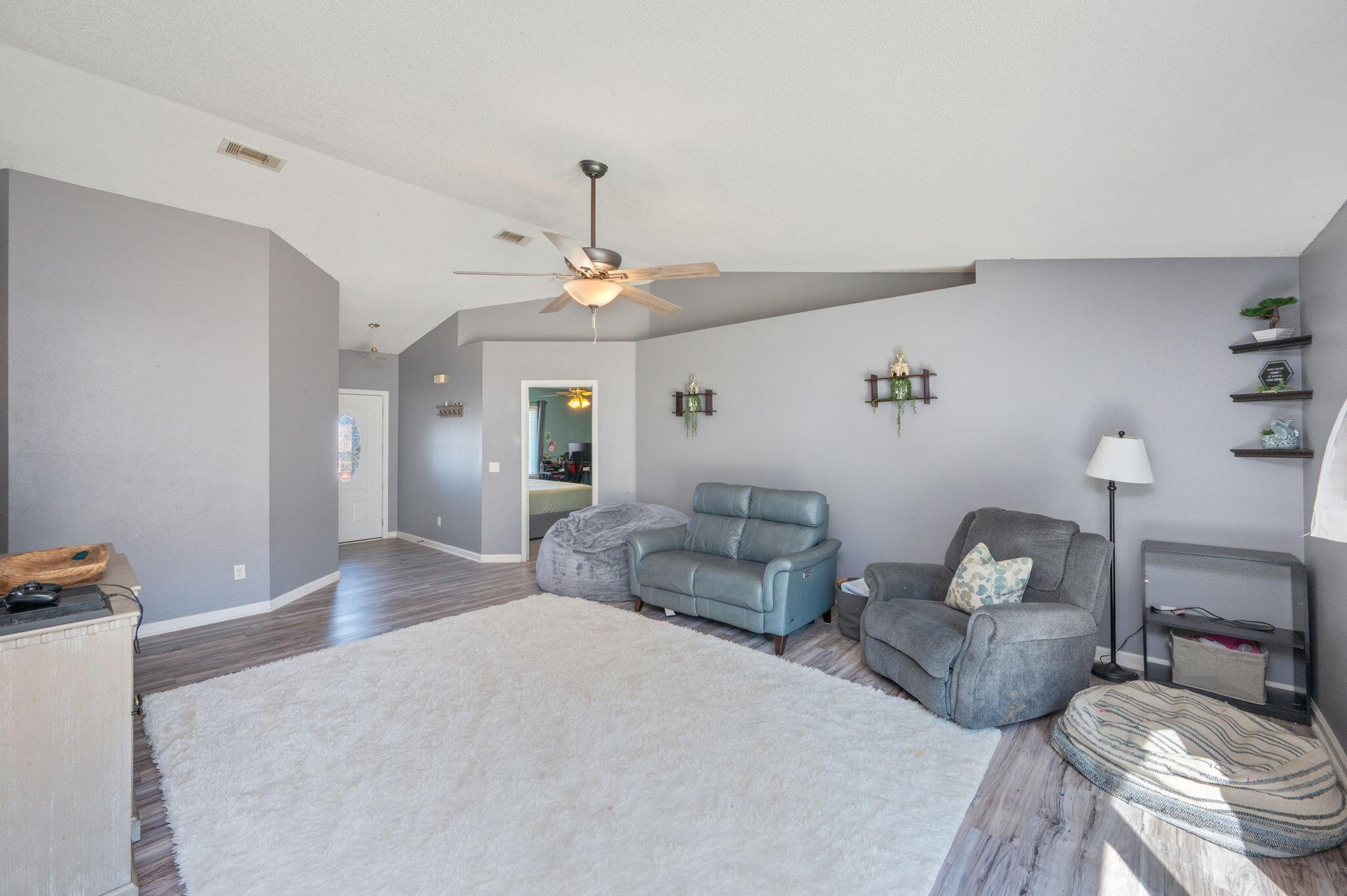 NORTHVIEW ESTATES 7TH ADDN - Residential