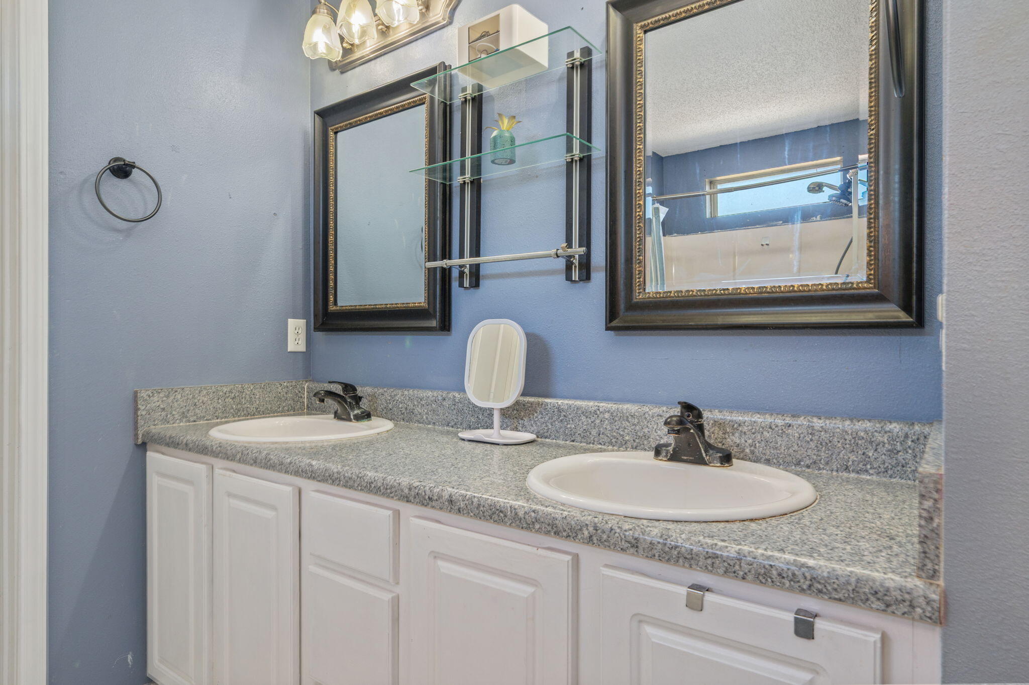 NORTHVIEW ESTATES 7TH ADDN - Residential