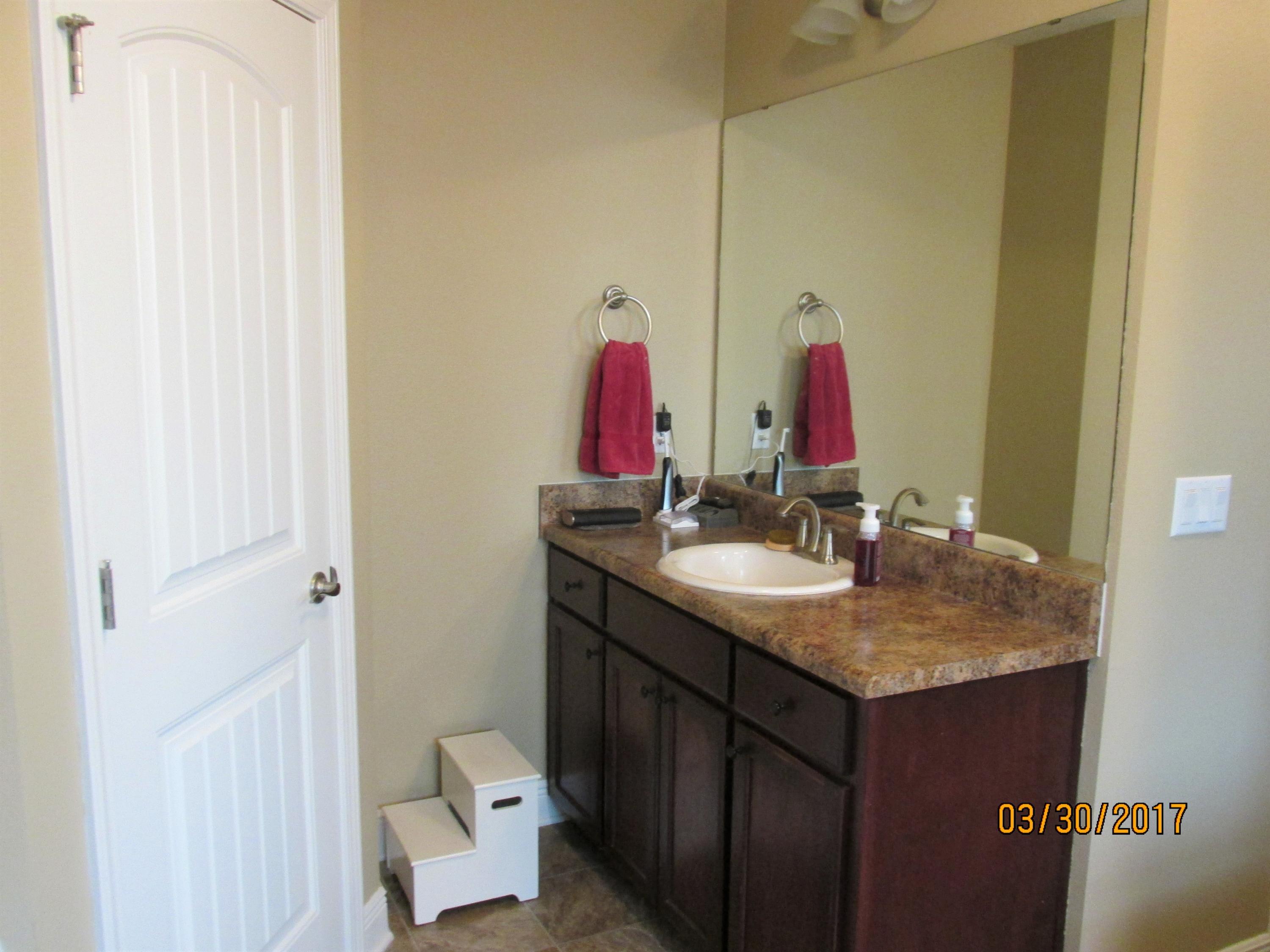 WEST NAVARRE - Residential