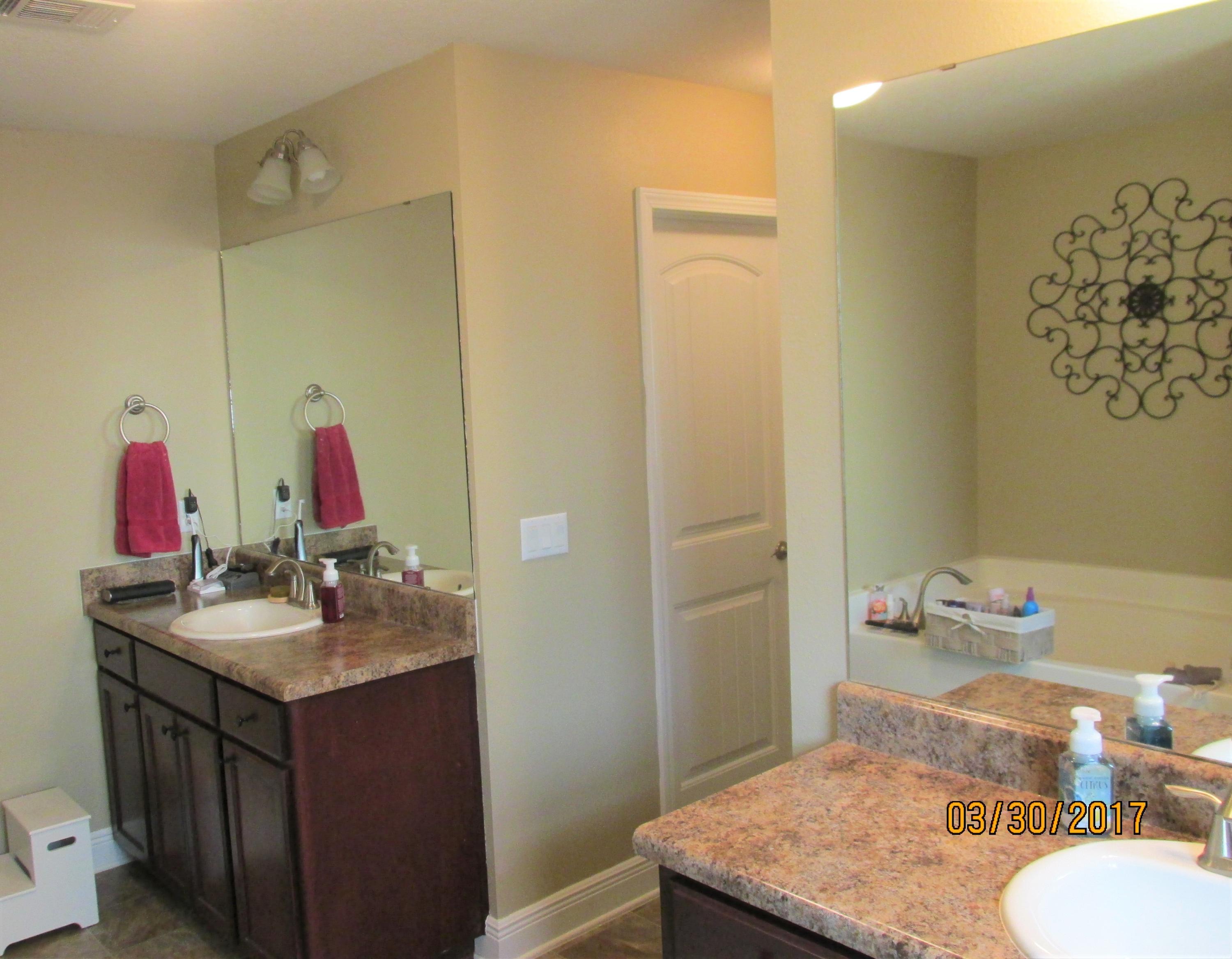 WEST NAVARRE - Residential