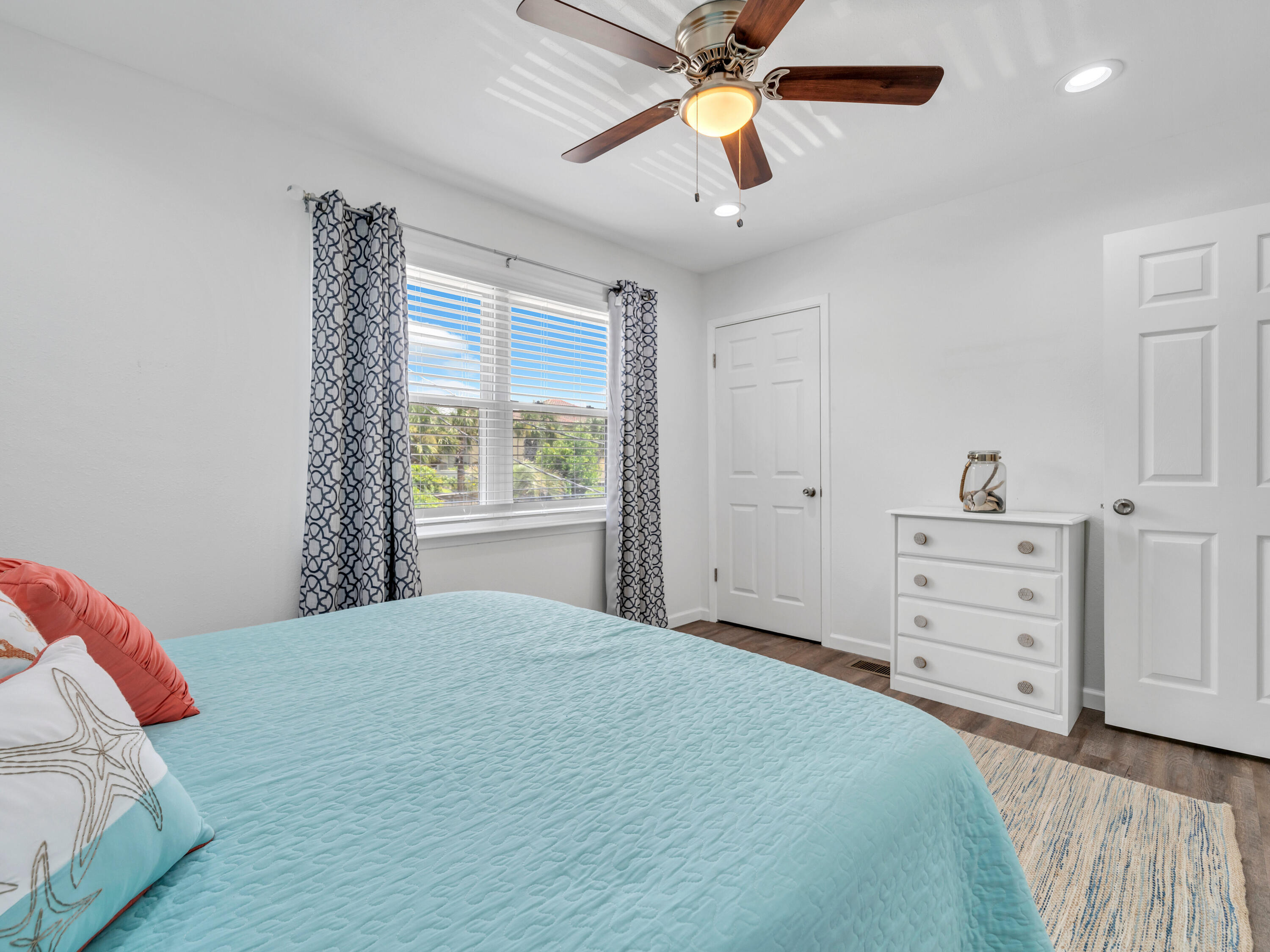 SUMMER HAVEN NORTH T/H - Residential