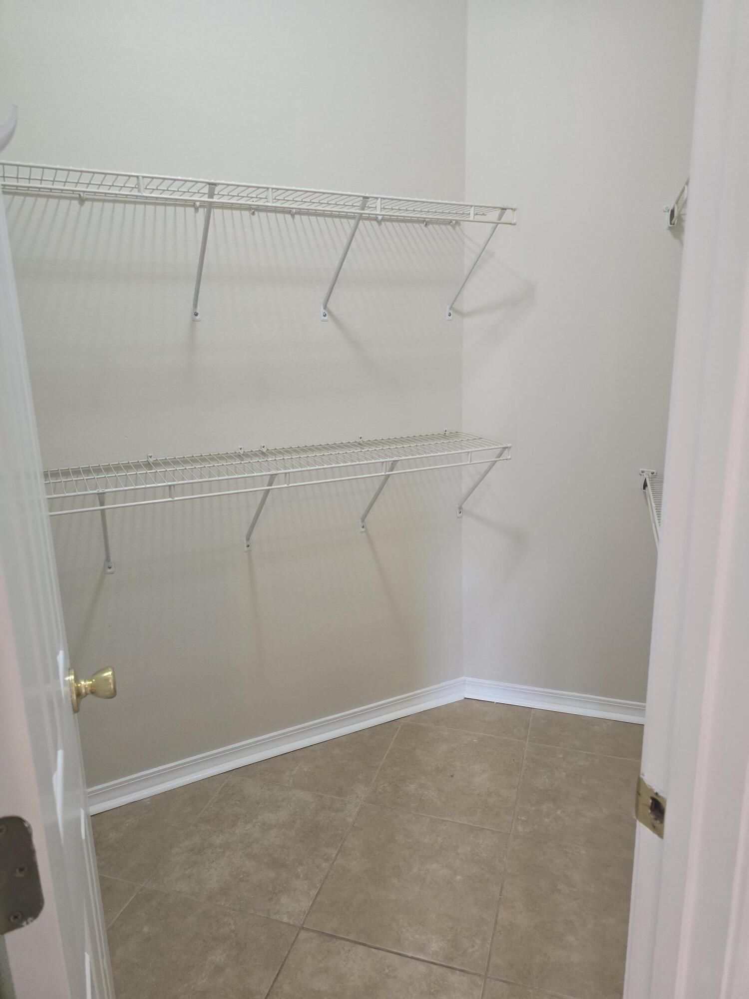 SKEETER RE/SUB LOT 10 - Residential Lease