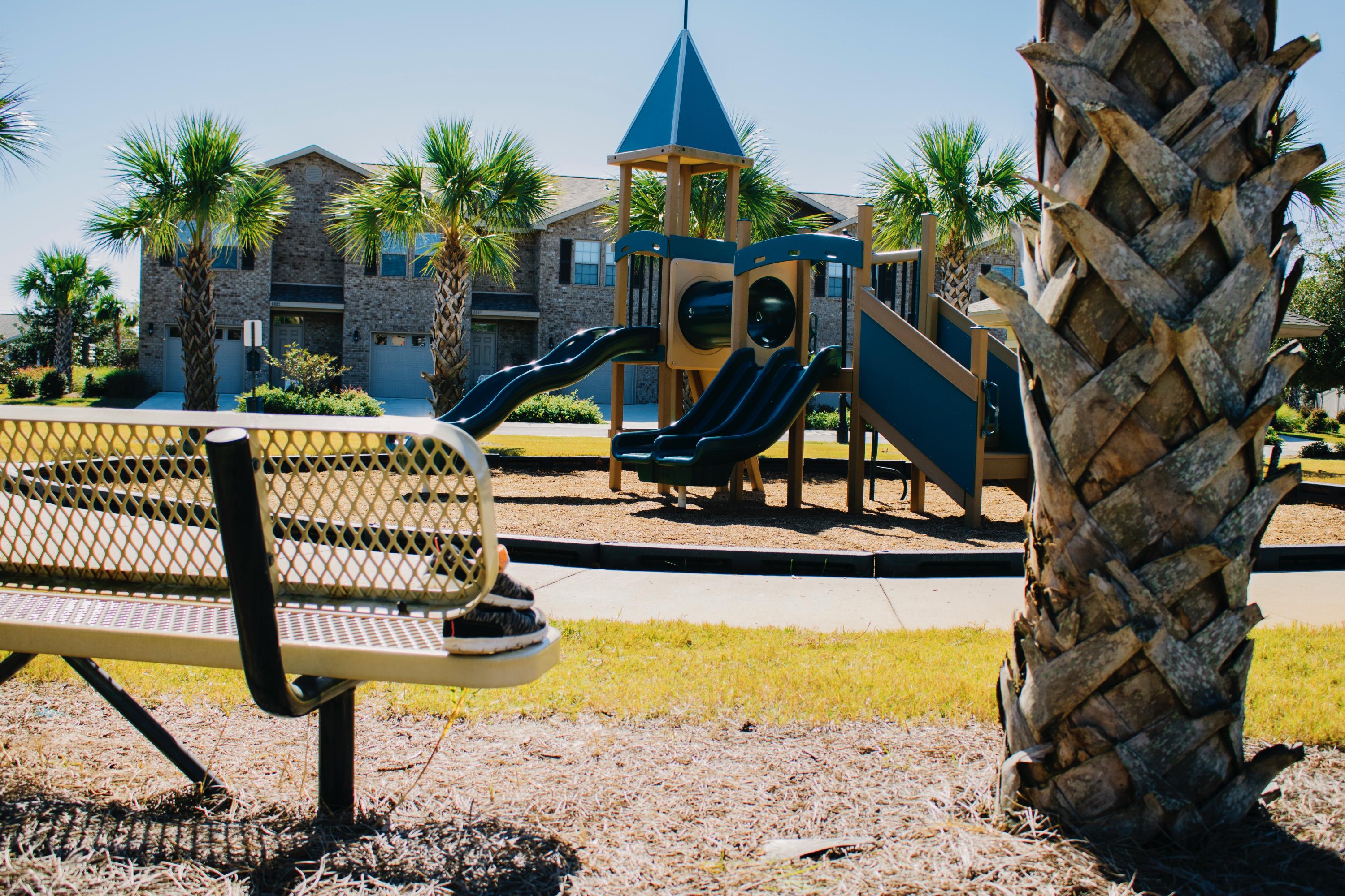 RESERVE POINTE - Residential