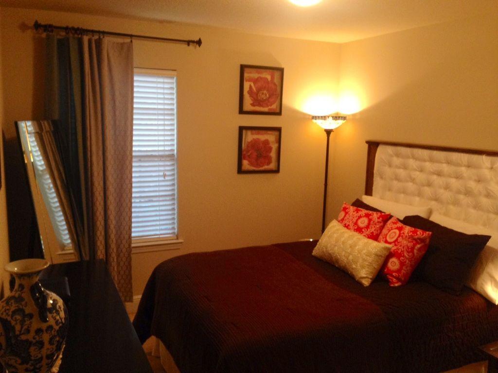 RESERVE POINTE - Residential