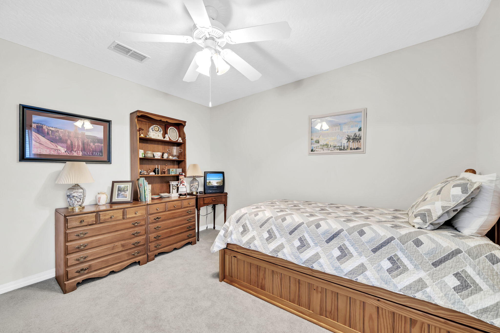 BRIDGEPORT COLONY - Residential