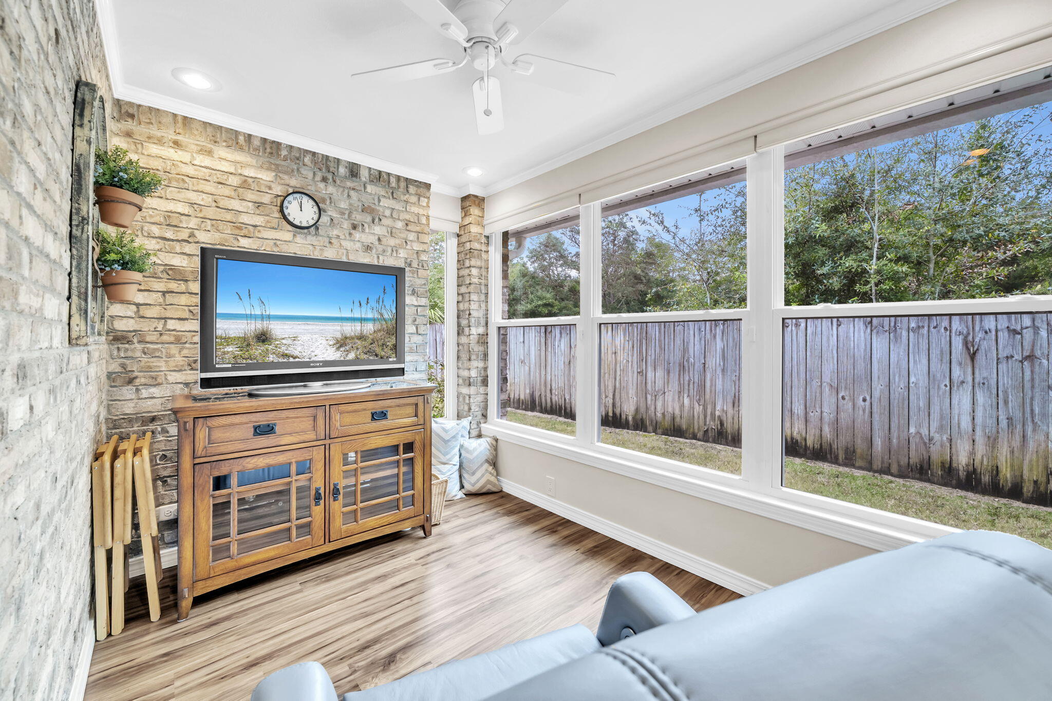 BRIDGEPORT COLONY - Residential