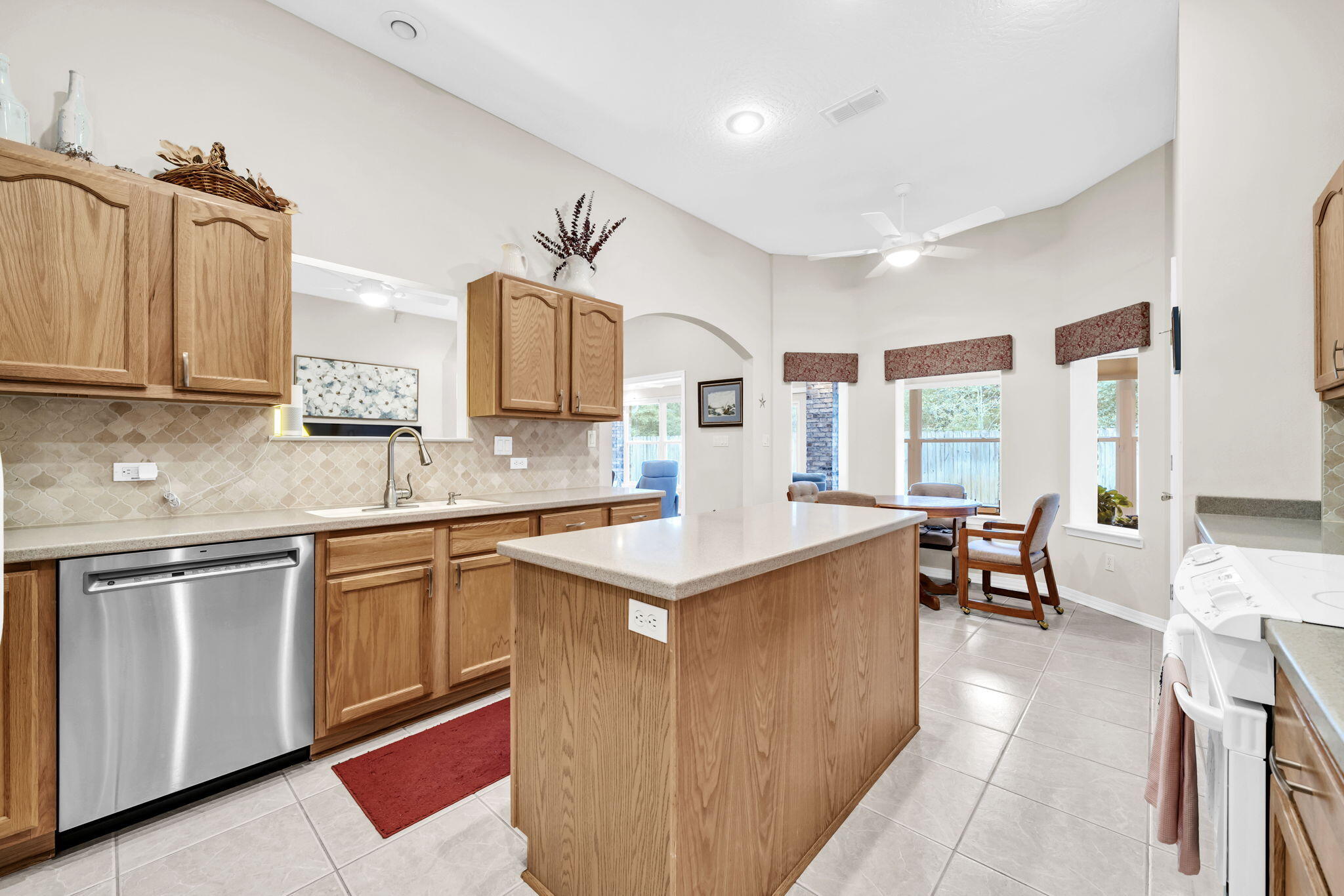 BRIDGEPORT COLONY - Residential