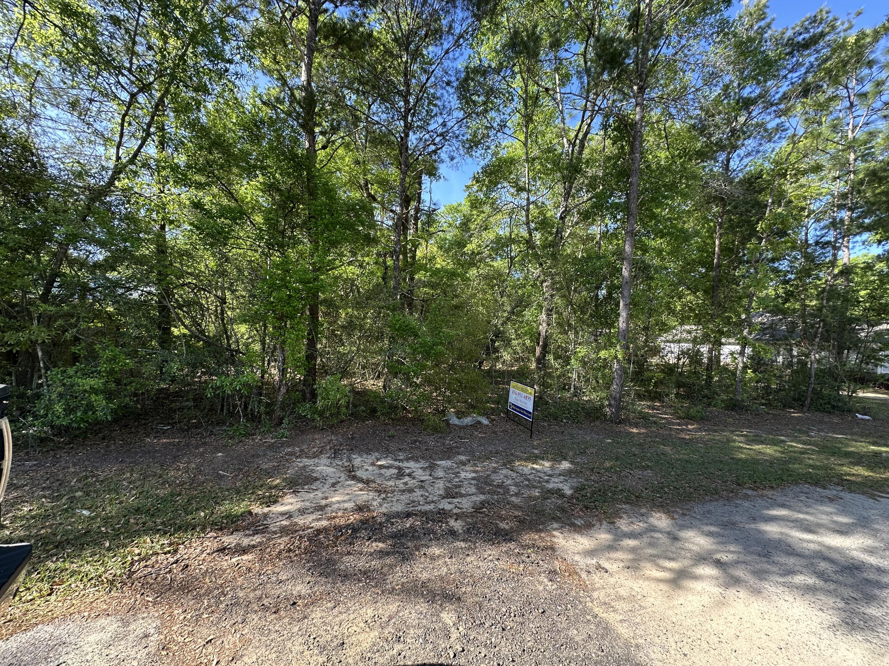 OAKWOOD LAKES ESTATES - Land