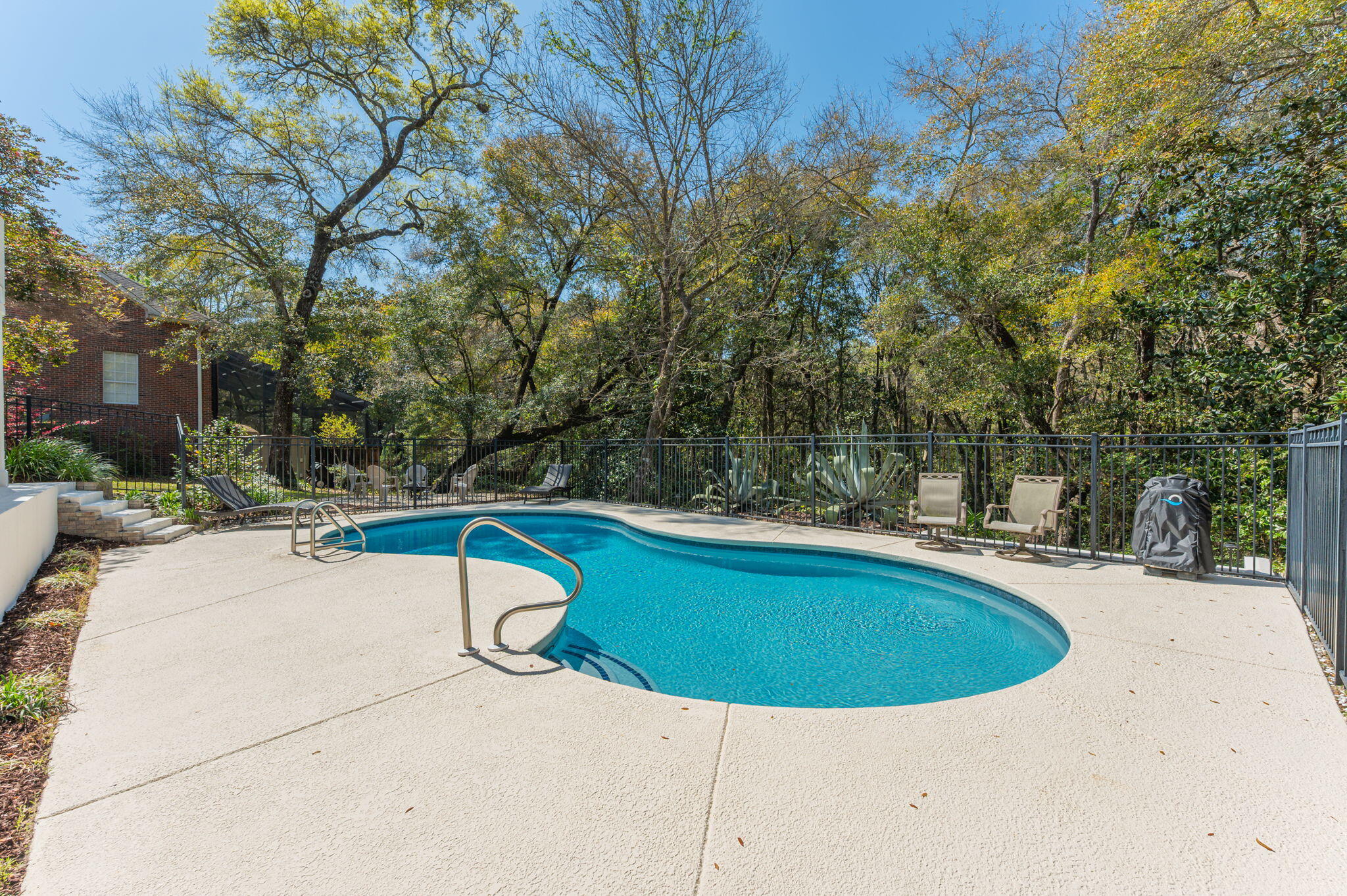 ROCKY BAYOU ESTATES 07 - Residential