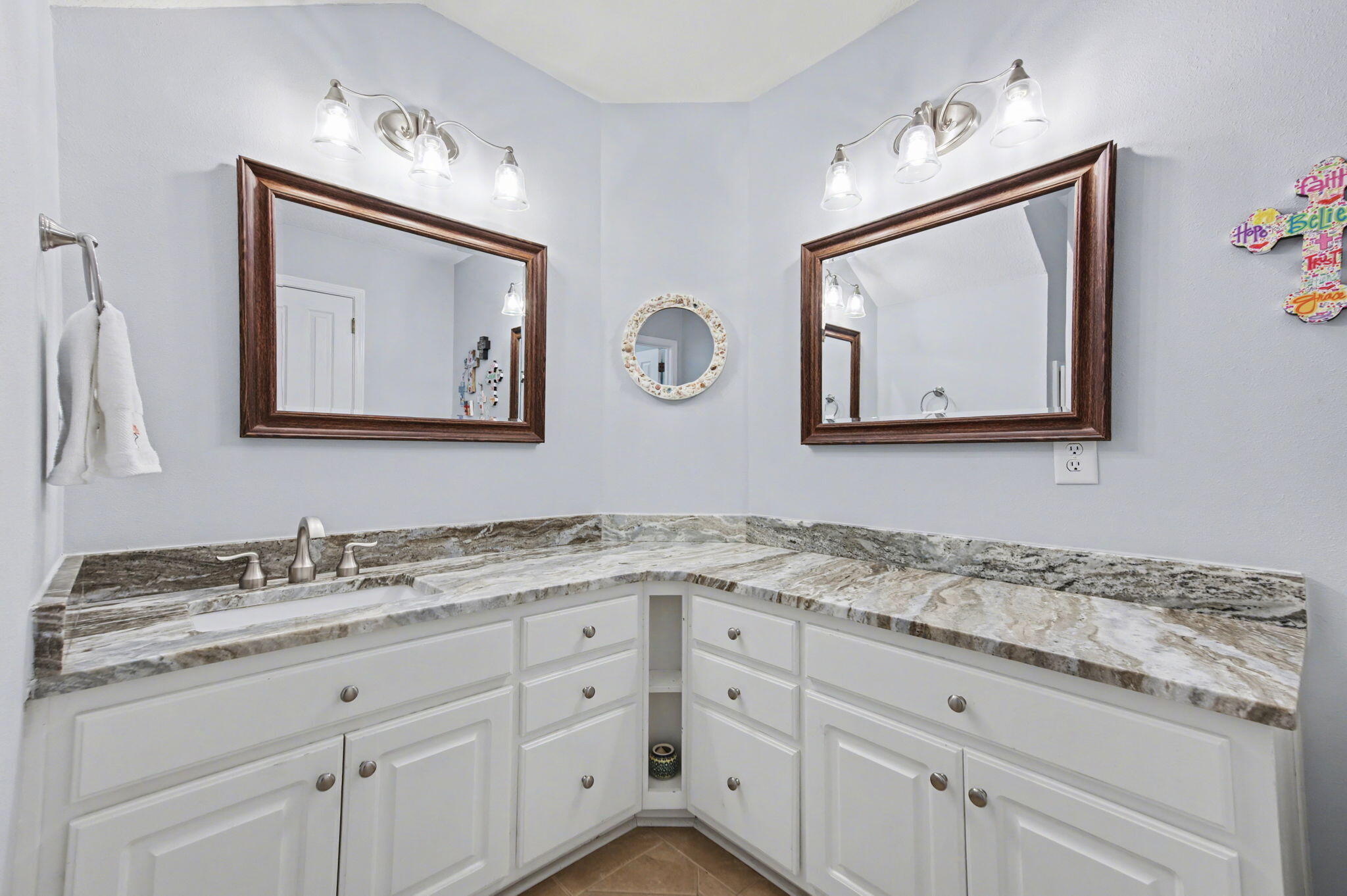 ROCKY BAYOU ESTATES 07 - Residential