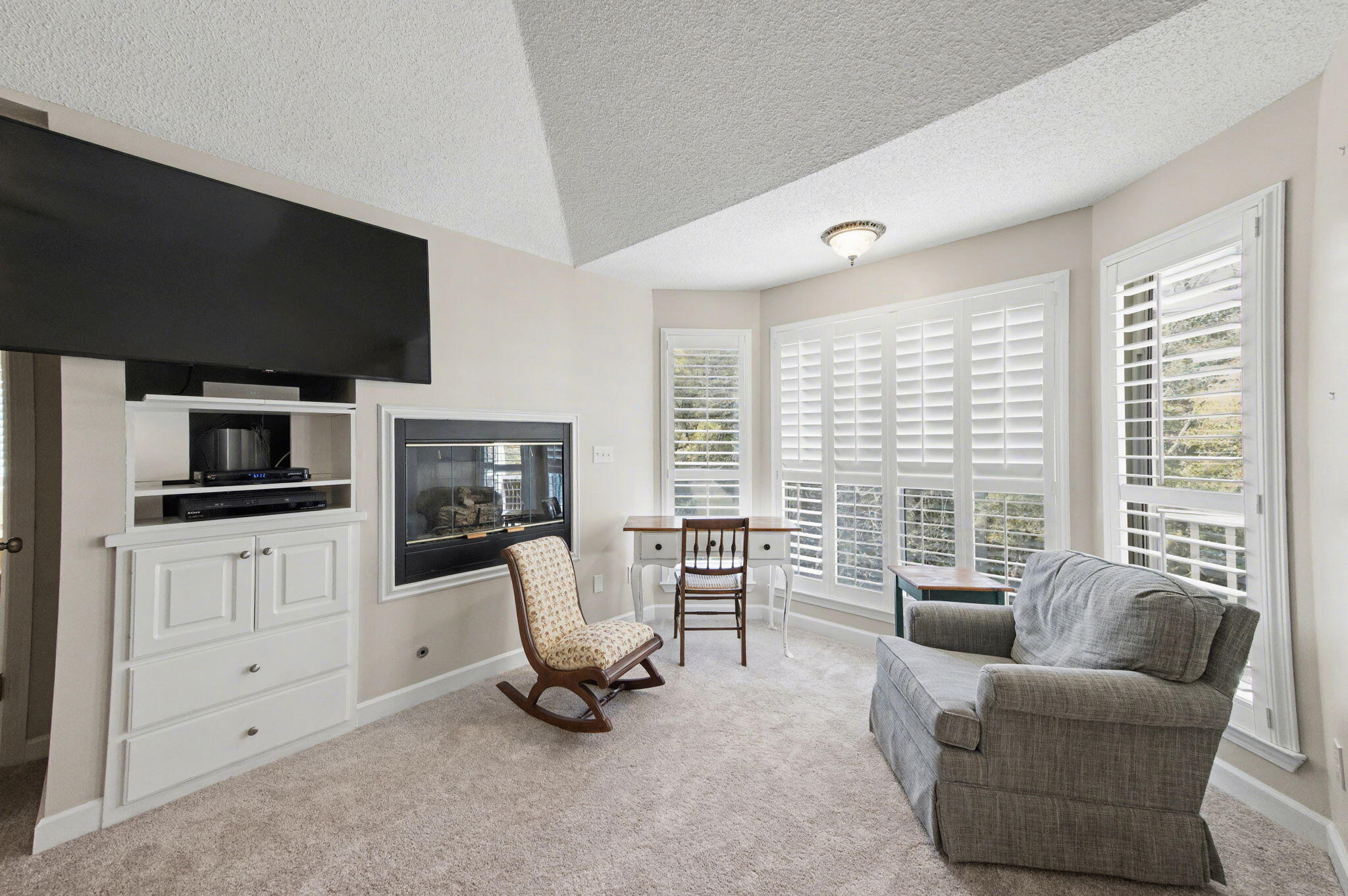 ROCKY BAYOU ESTATES 07 - Residential