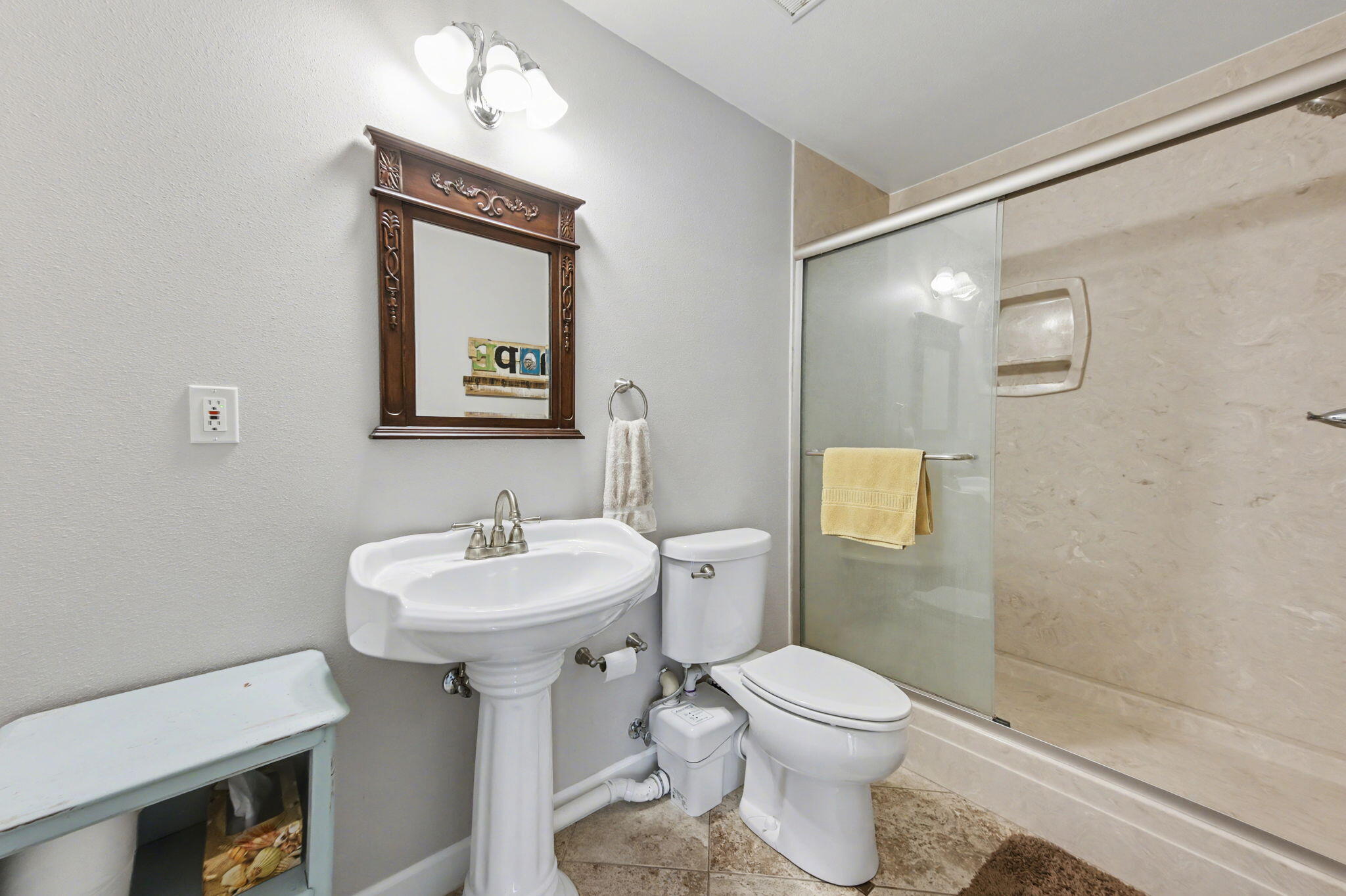 ROCKY BAYOU ESTATES 07 - Residential