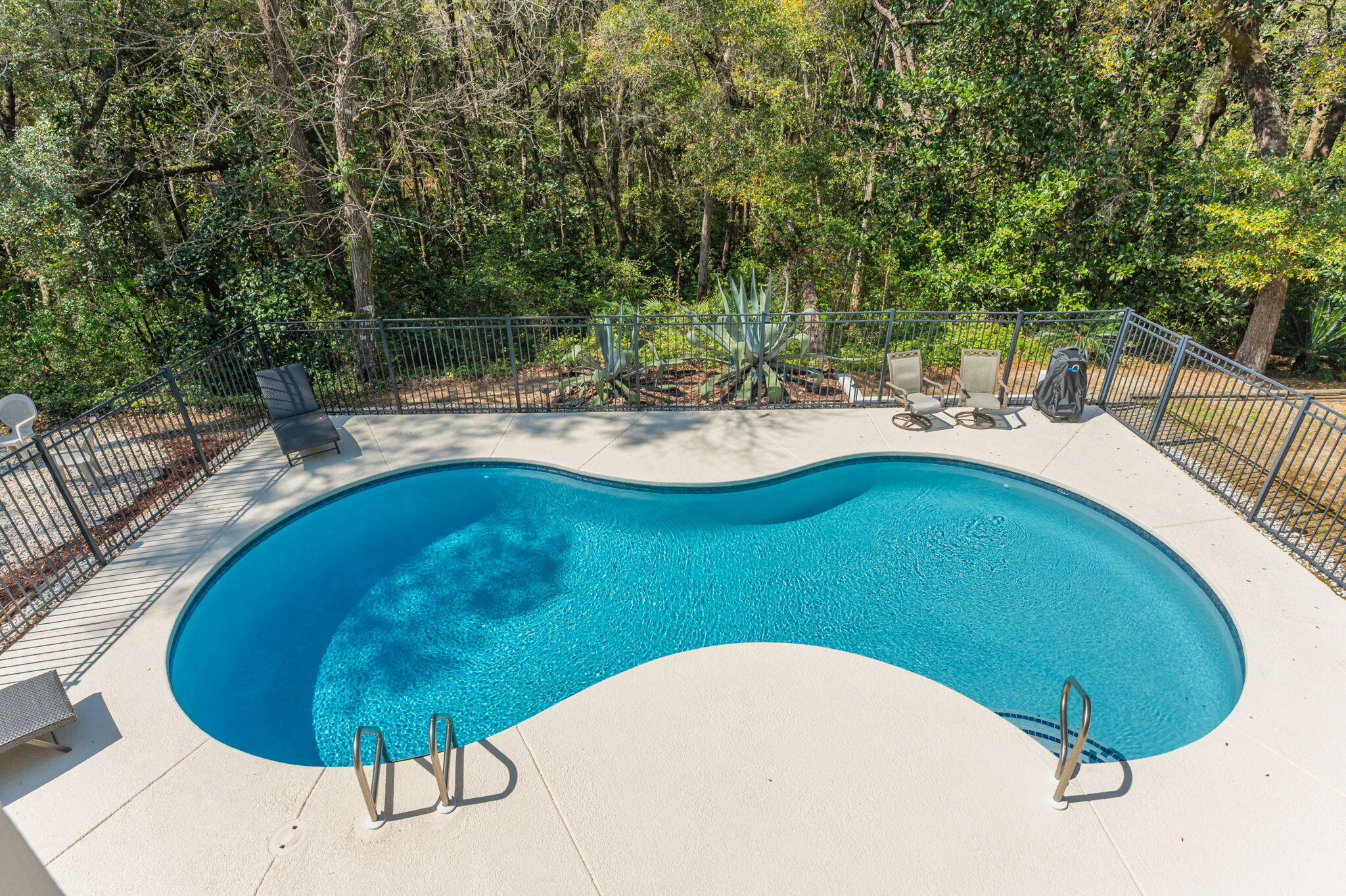 ROCKY BAYOU ESTATES 07 - Residential