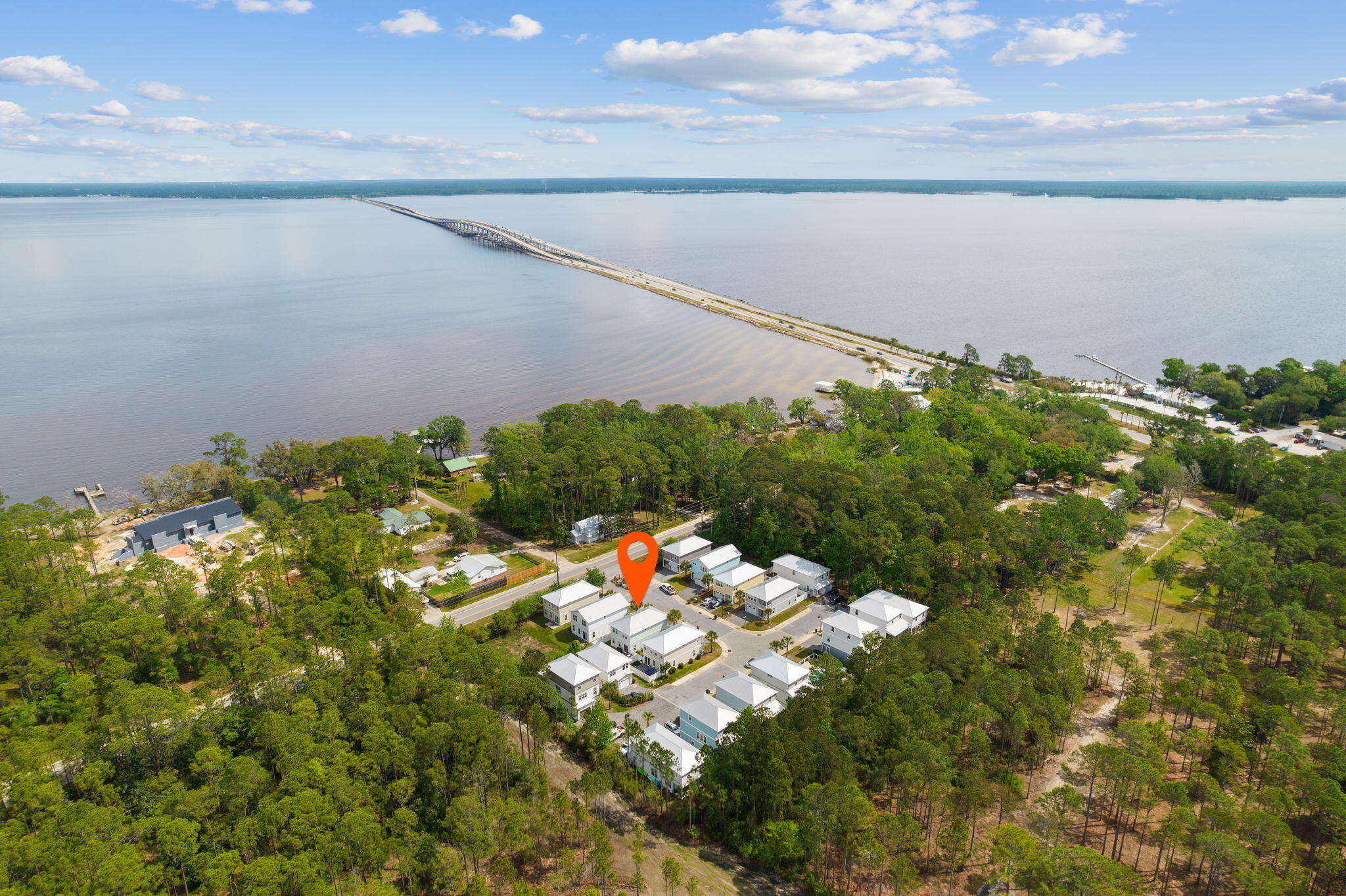 LIGHTHOUSE POINTE - Residential