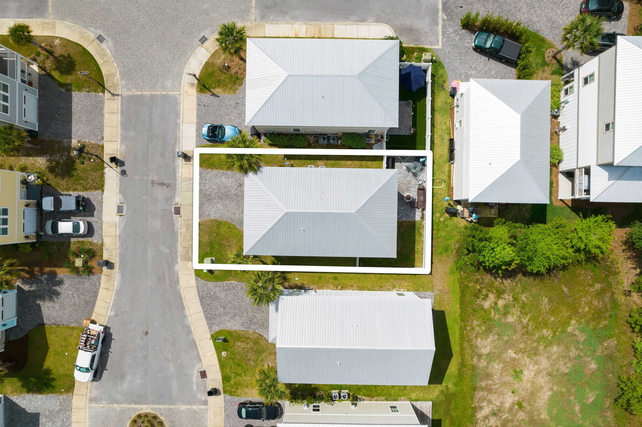 LIGHTHOUSE POINTE - Residential