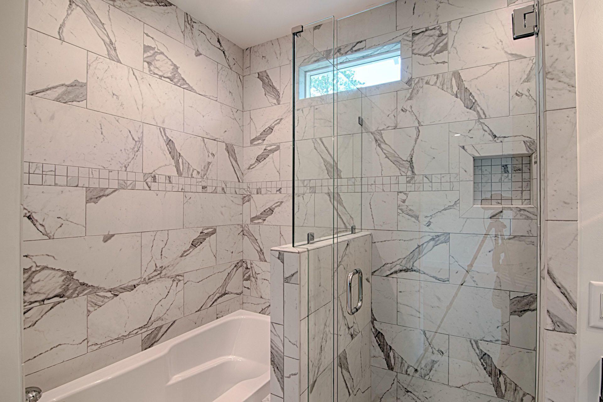 LIGHTHOUSE POINTE - Residential