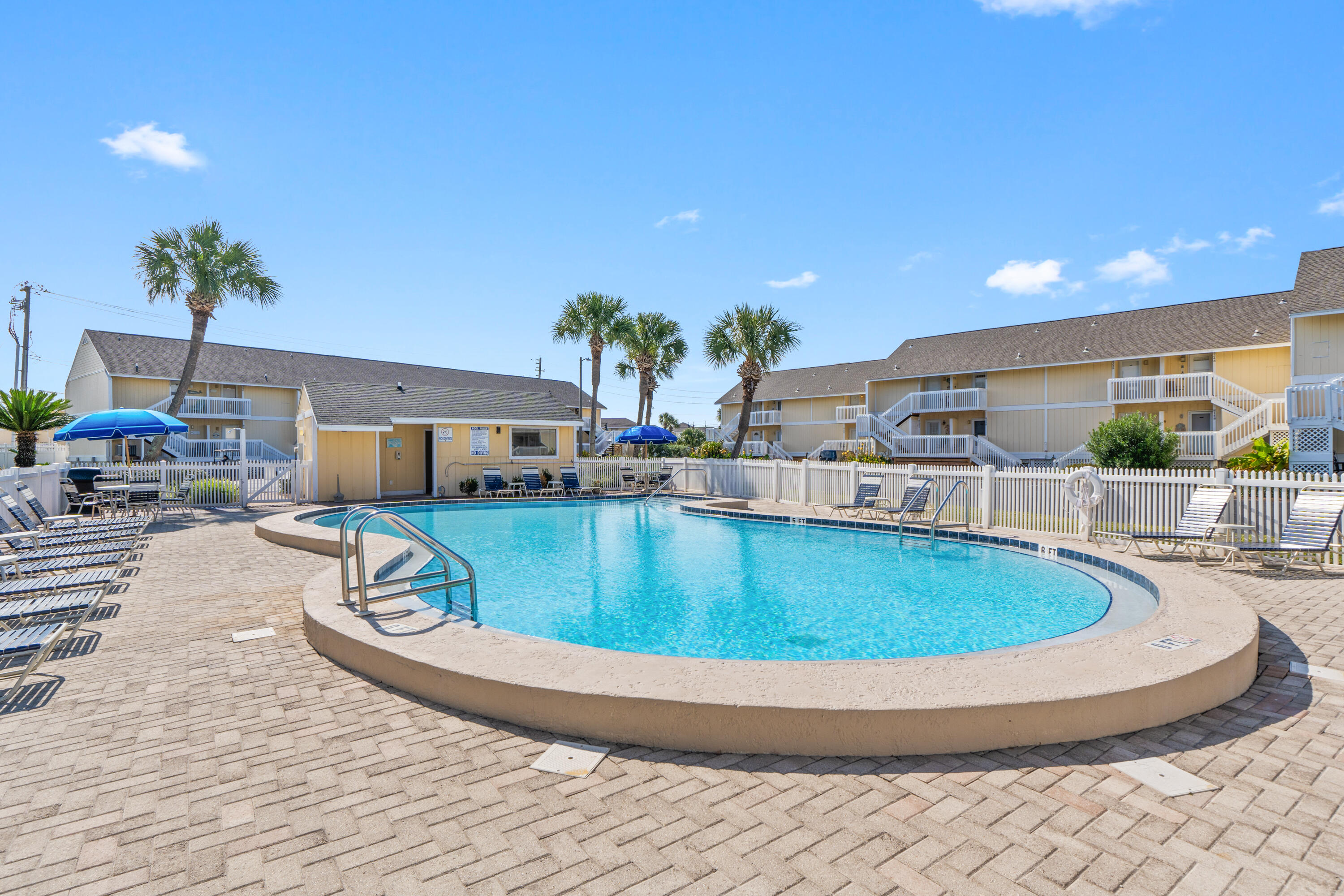SANDPIPER COVE - Residential