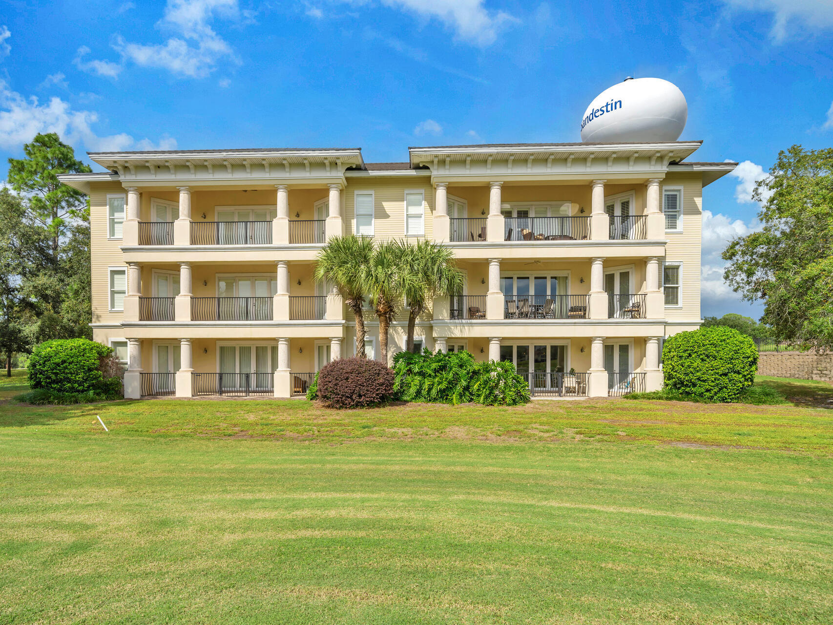 PINE RIDGE VILLAS - Residential