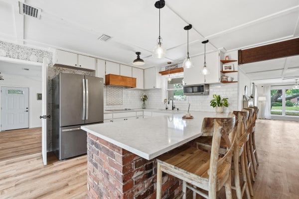 233 PLEASANT ST NW, FORT WALTON BEACH, FL 32548 - Image 26f2d364855d8bb78b20f741bda478aa/1463592425