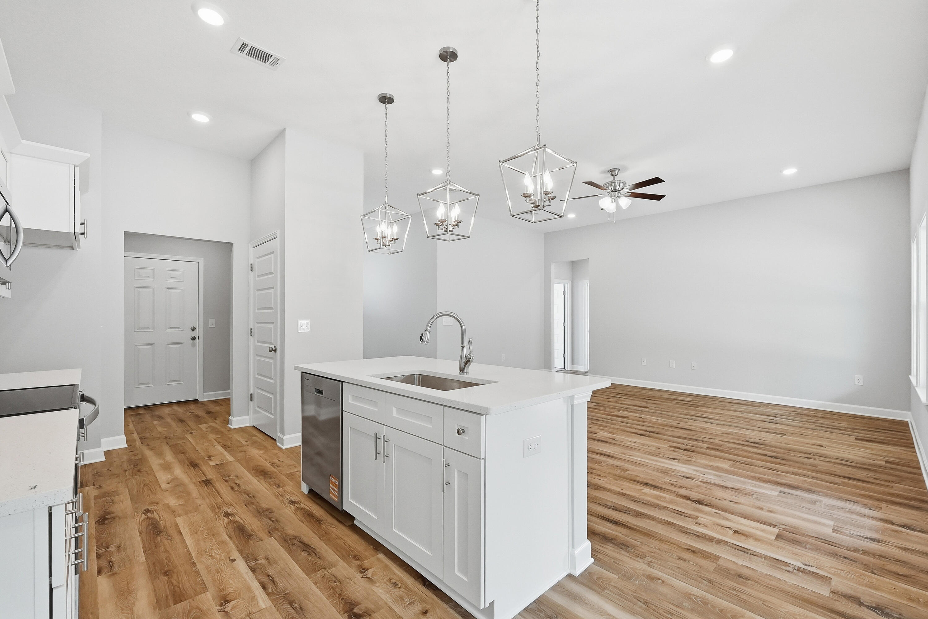 SOUTHERN CHARM - Residential