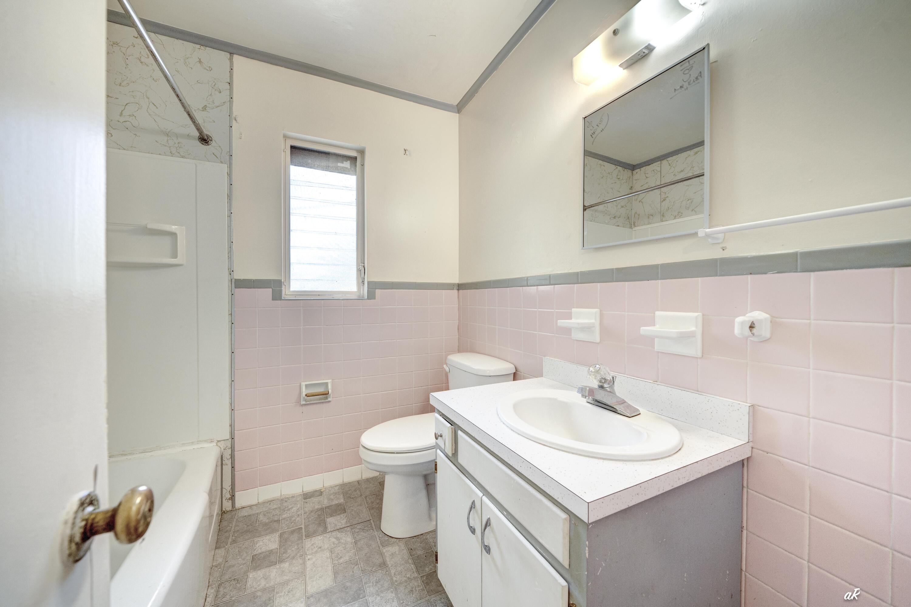 EDGEWOOD - Residential