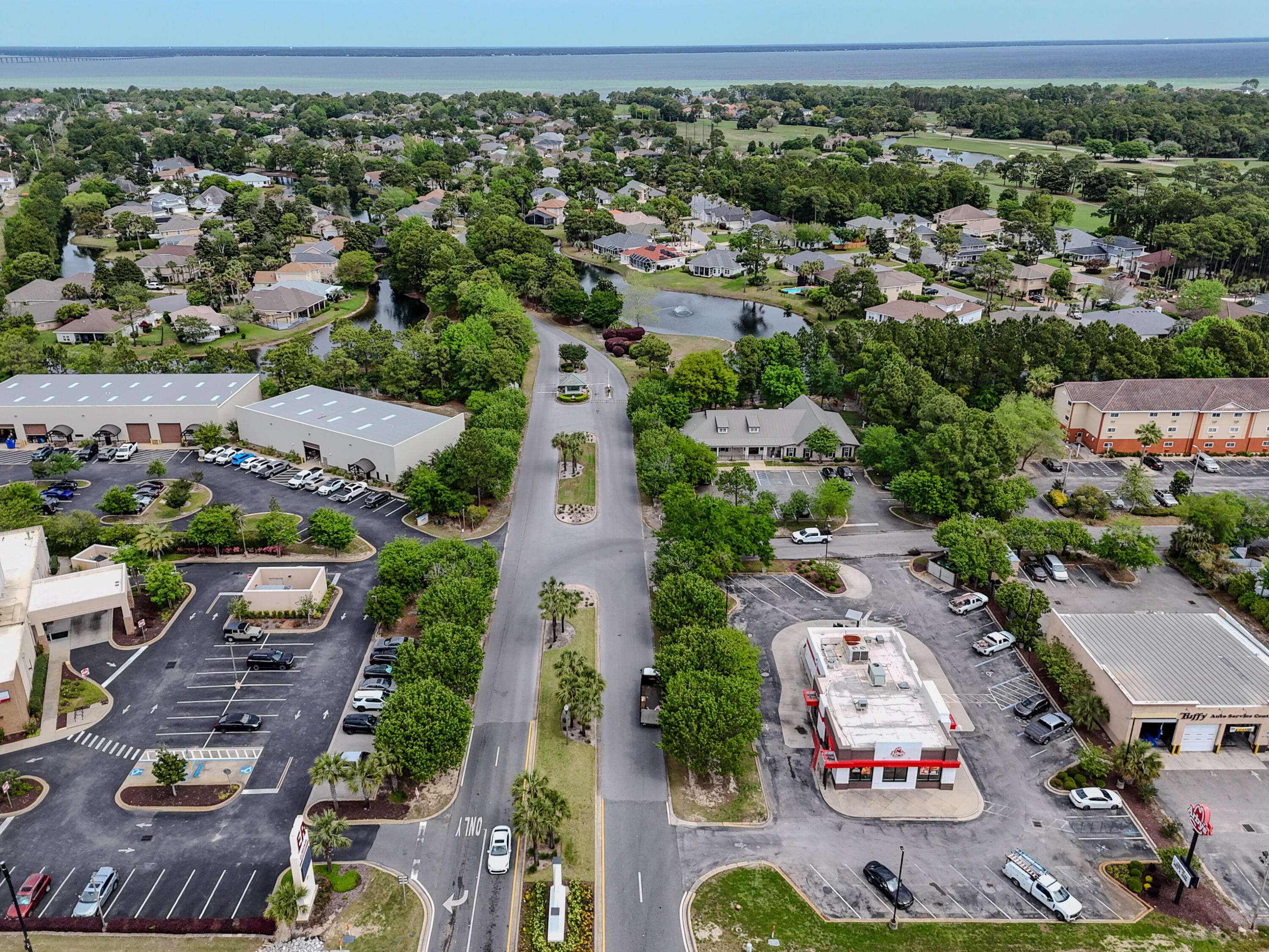 EMERALD LAKES PH 3 - Residential