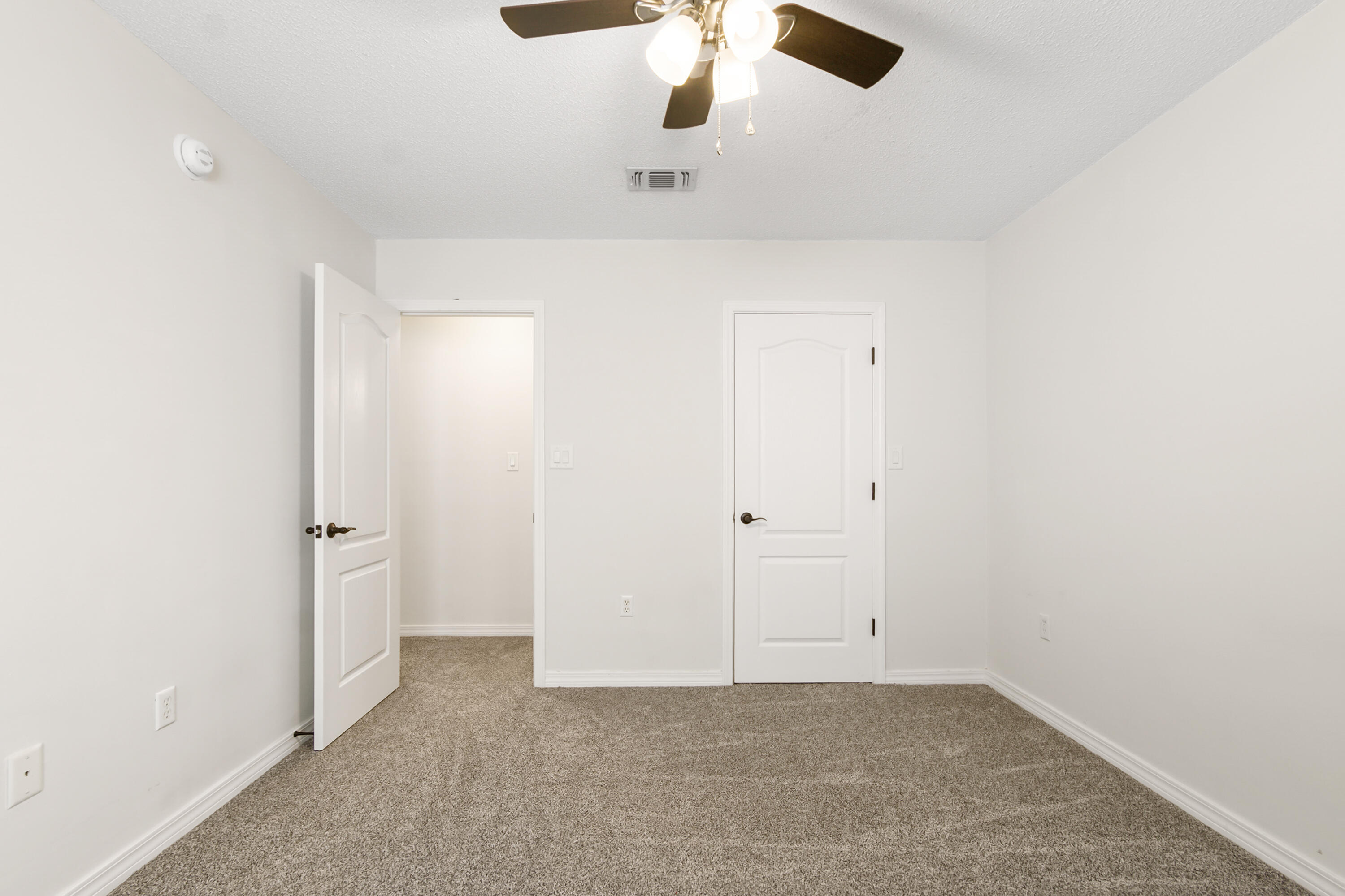 EMERALD LAKES PH 3 - Residential