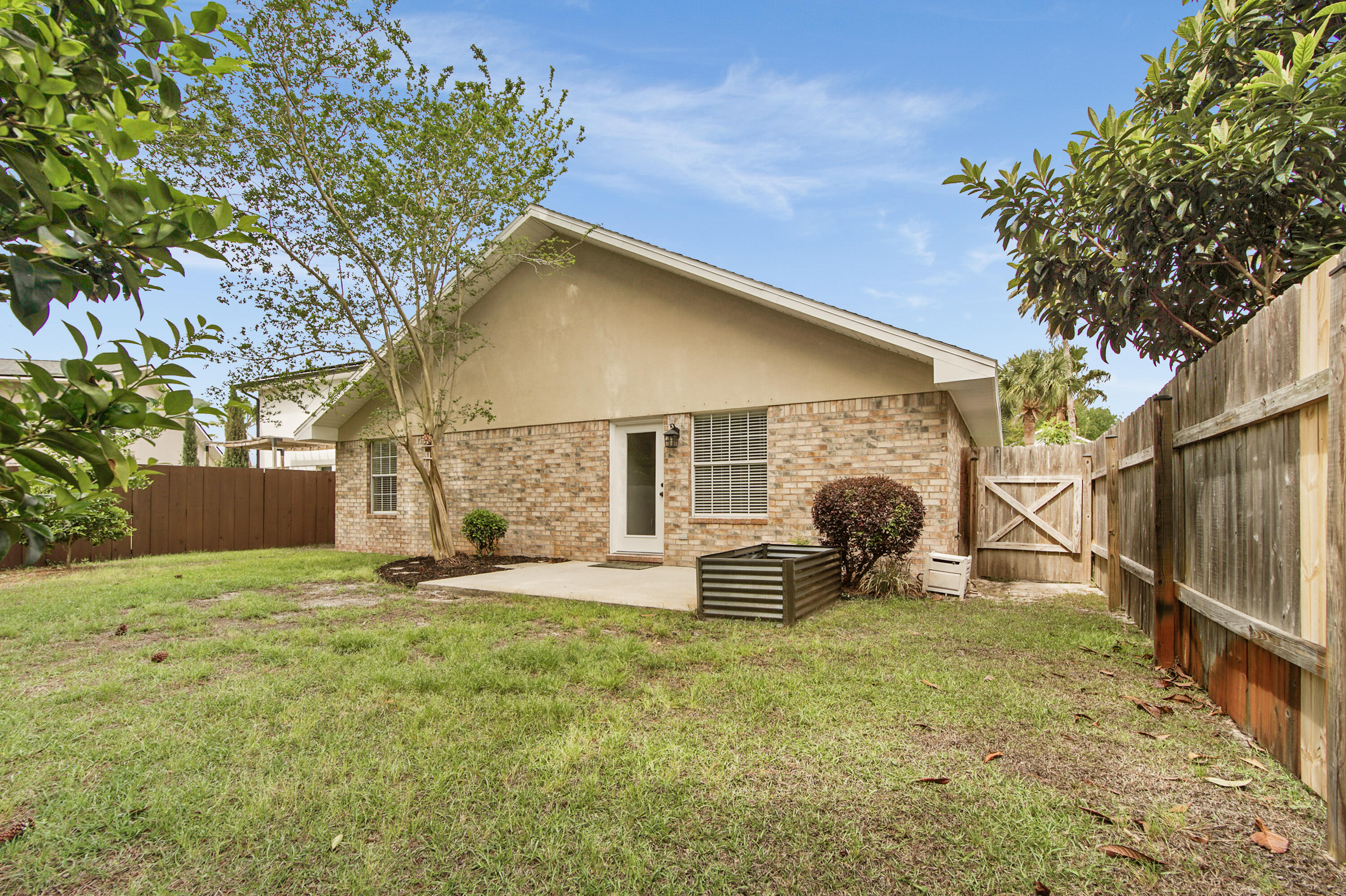 EMERALD LAKES PH 3 - Residential