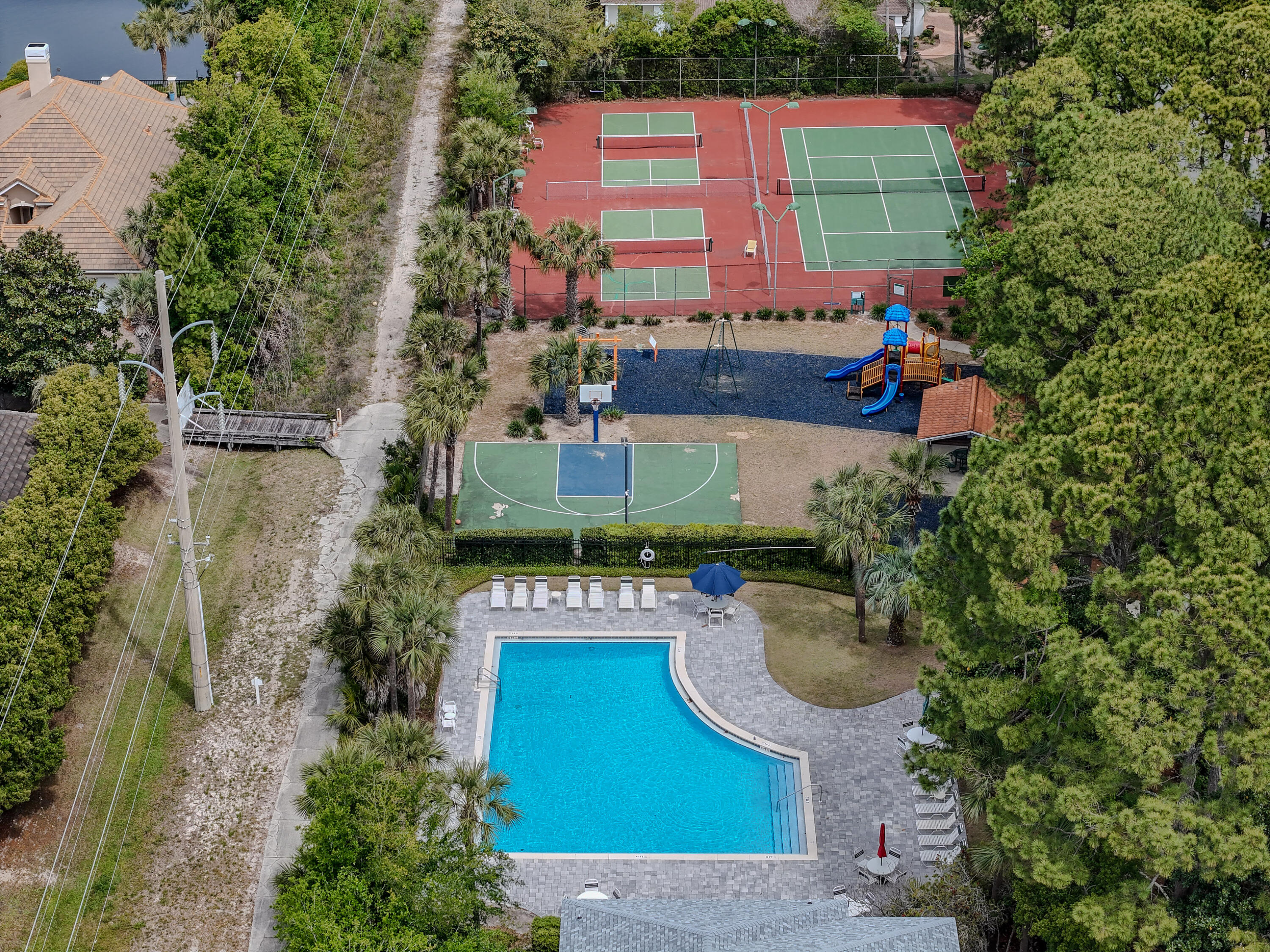 EMERALD LAKES PH 3 - Residential