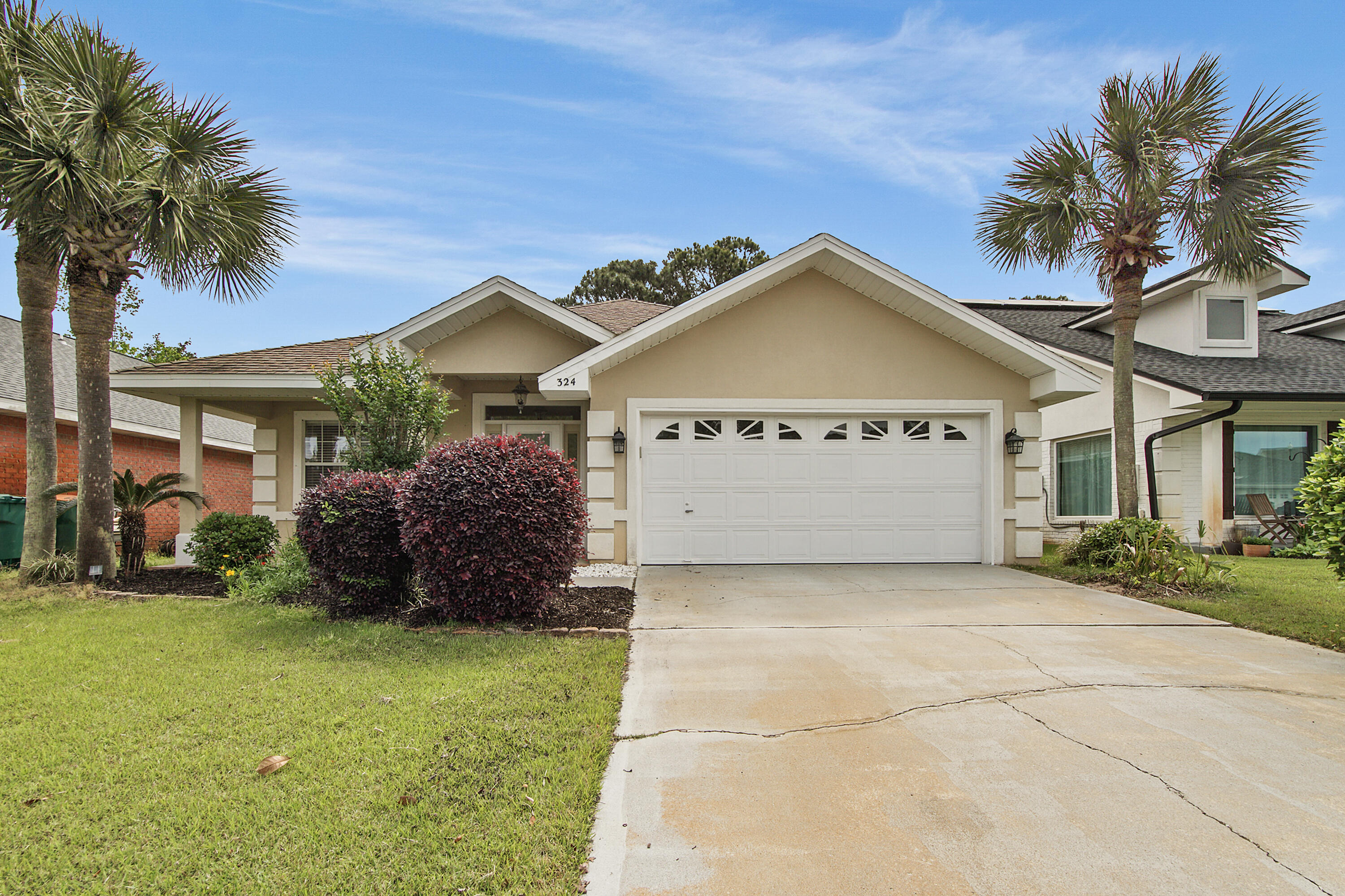 EMERALD LAKES PH 3 - Residential