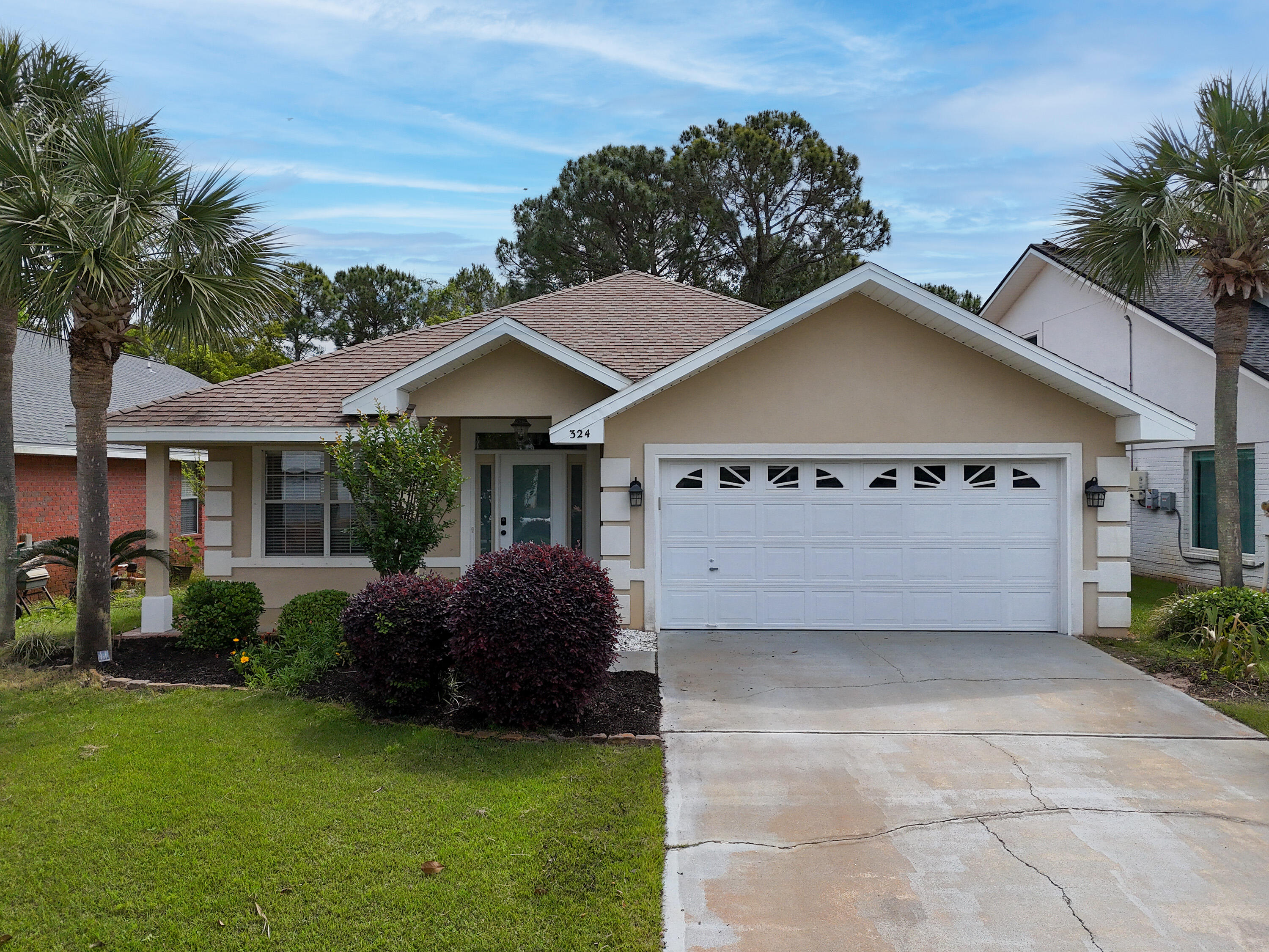 EMERALD LAKES PH 3 - Residential