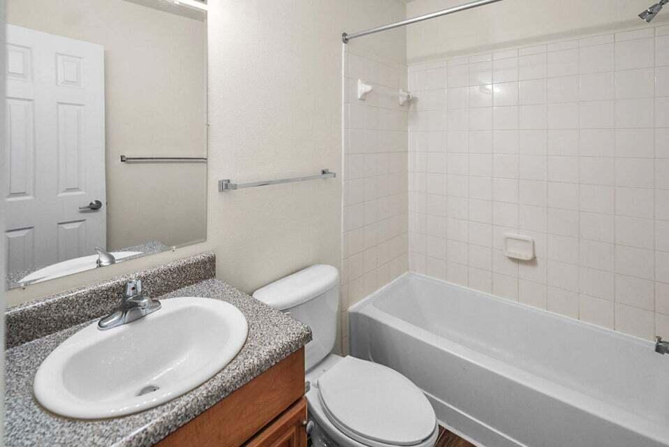 EAGLES LANDING S/D - Residential Lease