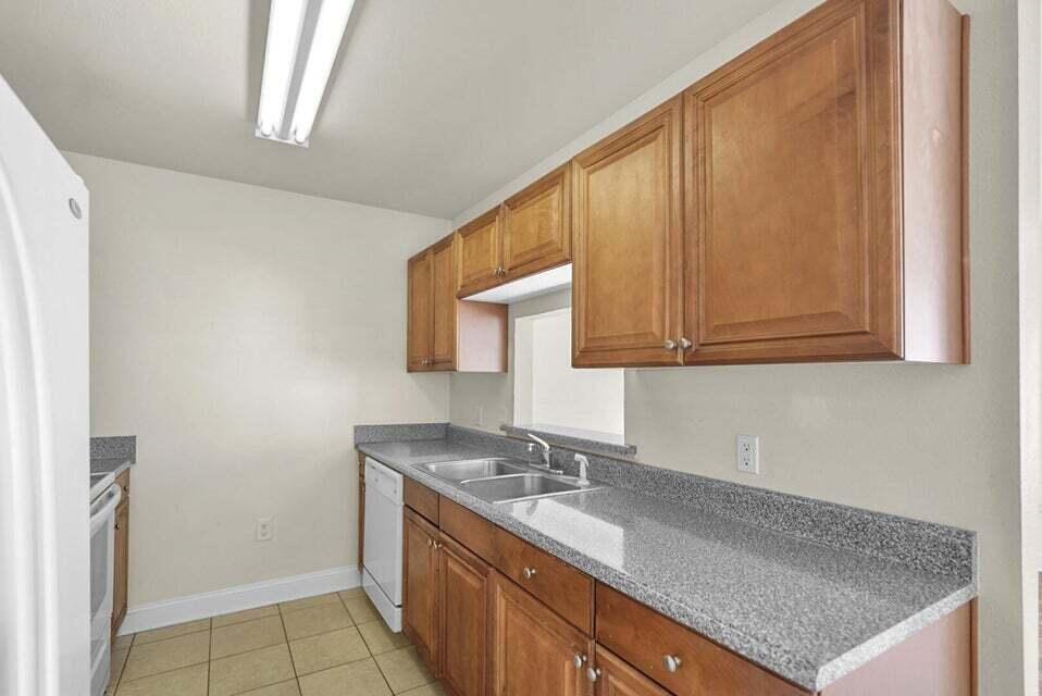 EAGLES LANDING S/D - Residential Lease