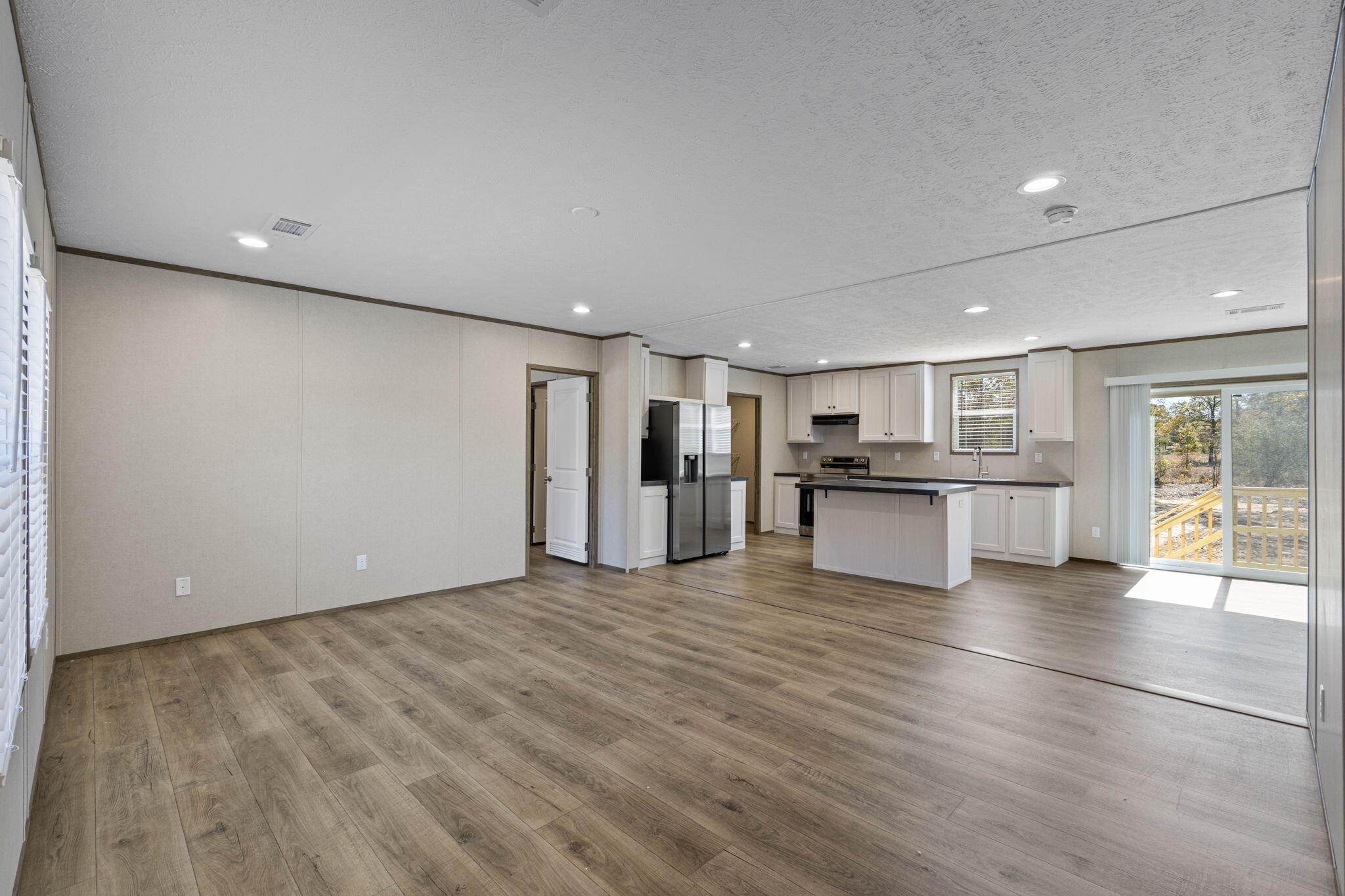 OAKWOOD LAKES ESTATES - Residential