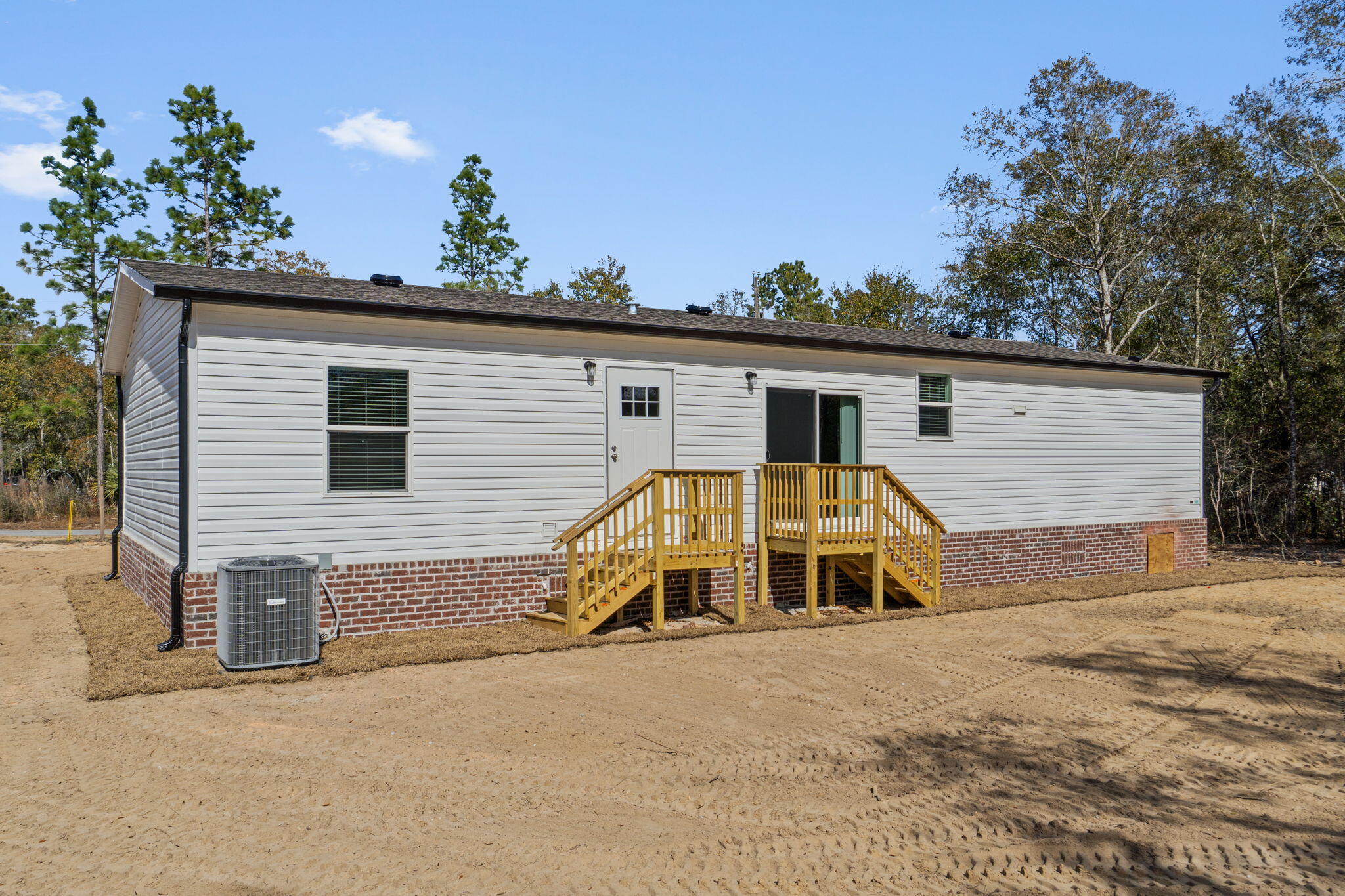 OAKWOOD LAKES ESTATES - Residential