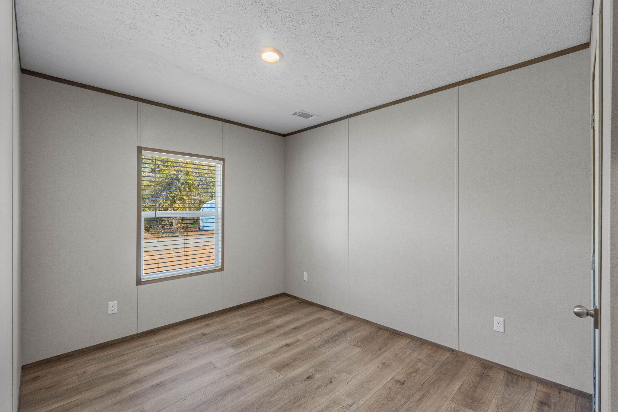 OAKWOOD LAKES ESTATES - Residential