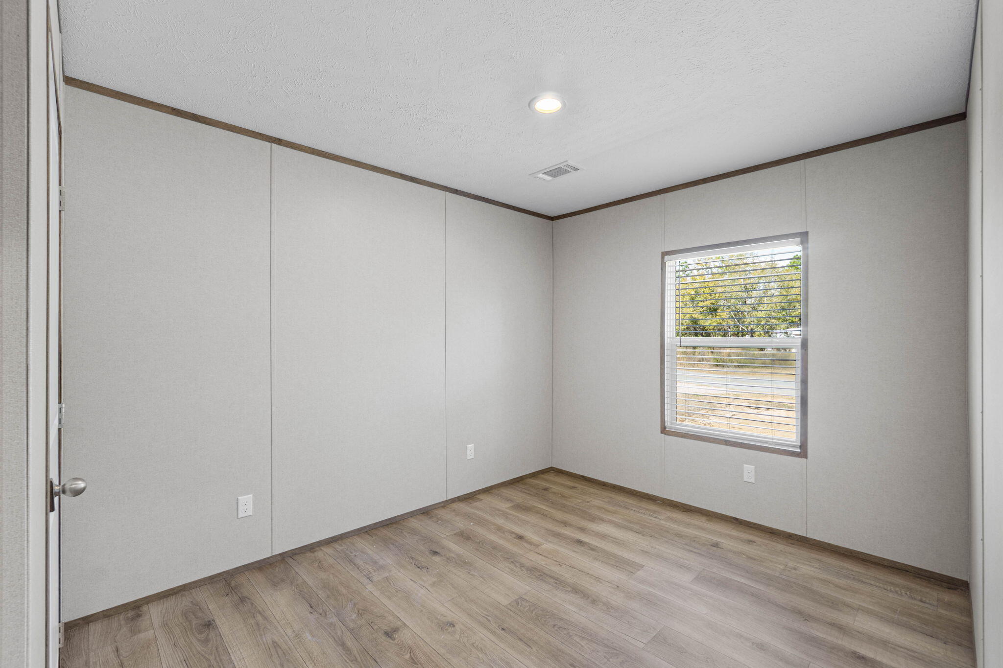 OAKWOOD LAKES ESTATES - Residential