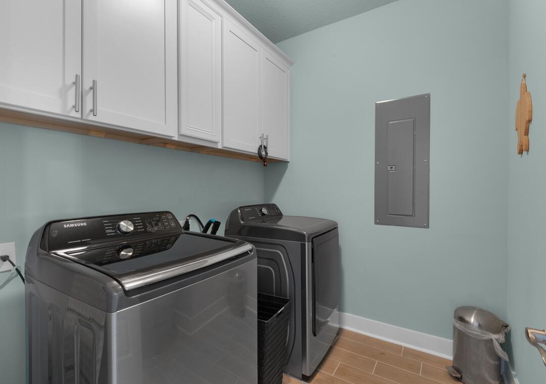 BY THE SEA - Residential