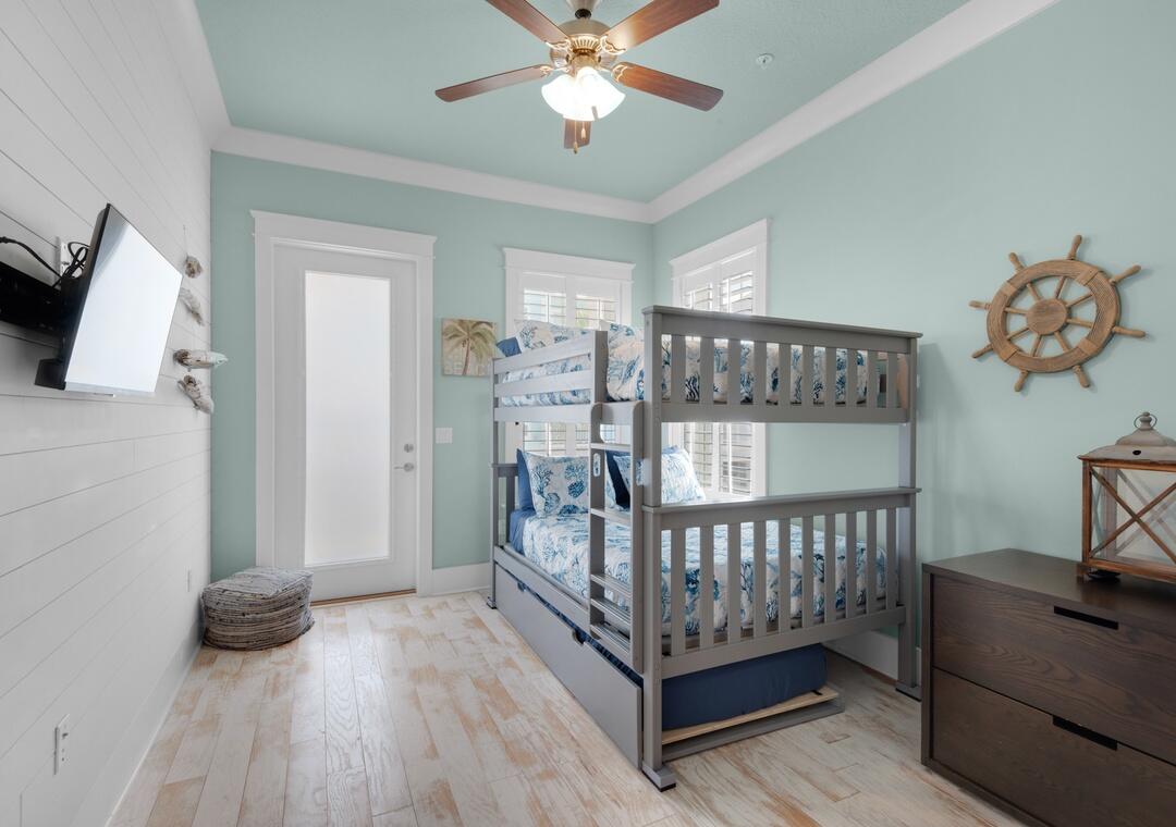 BY THE SEA - Residential