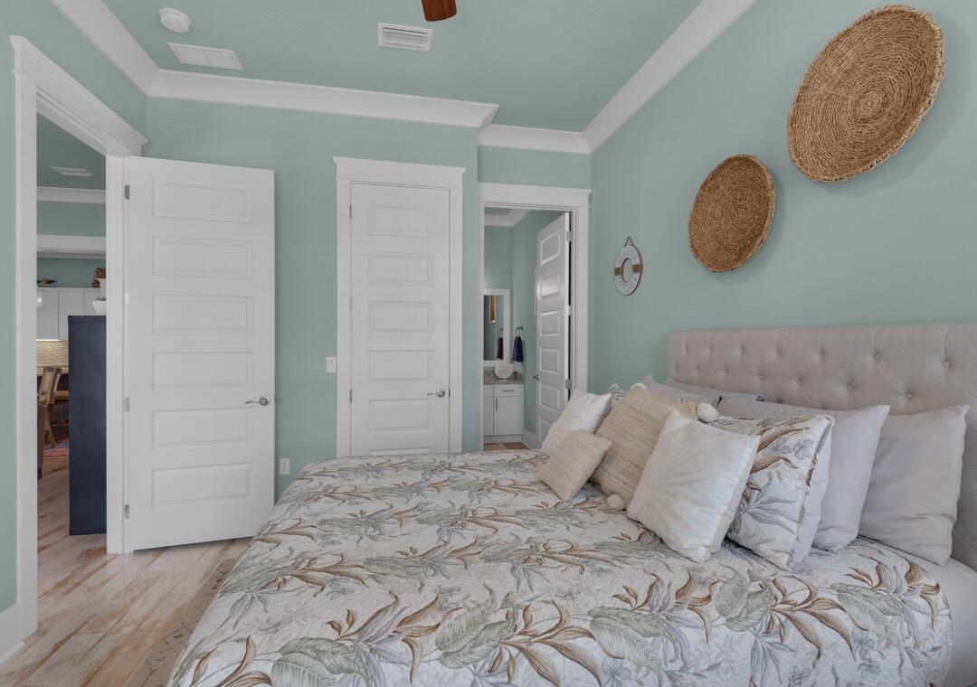 BY THE SEA - Residential