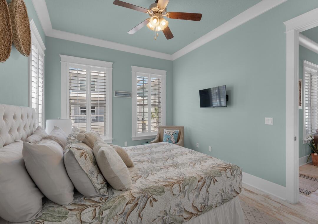 BY THE SEA - Residential