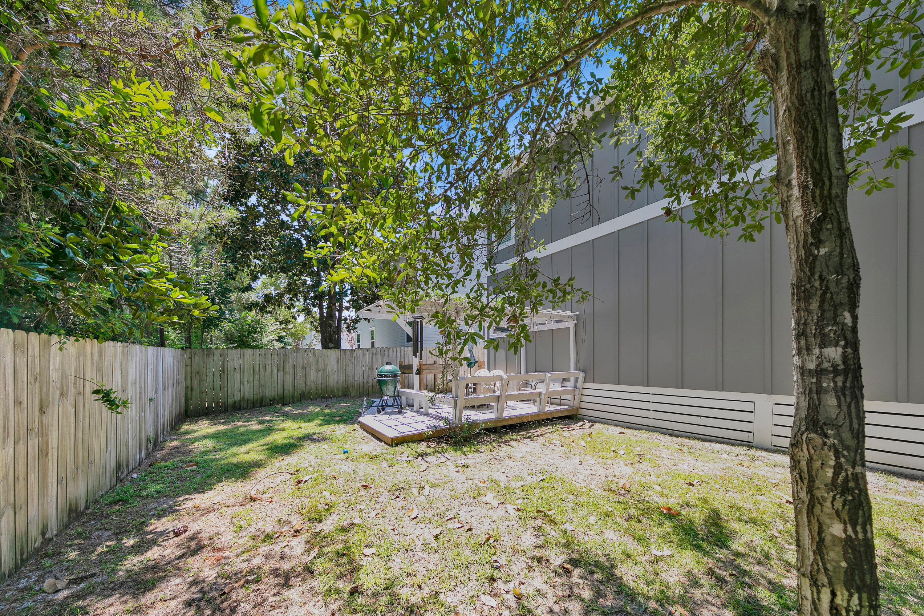 HIDDEN GROVE - Residential