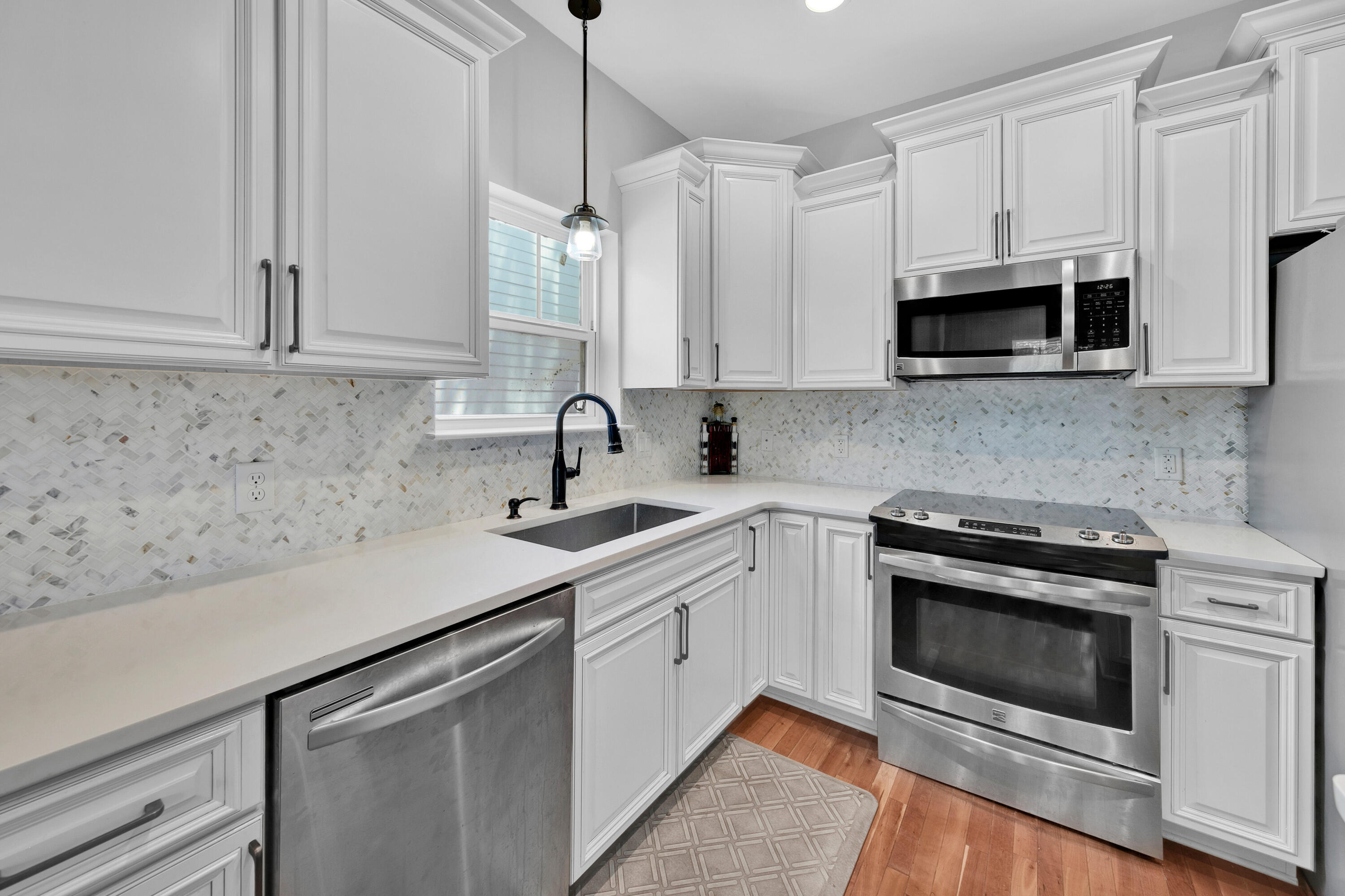 HIDDEN GROVE - Residential