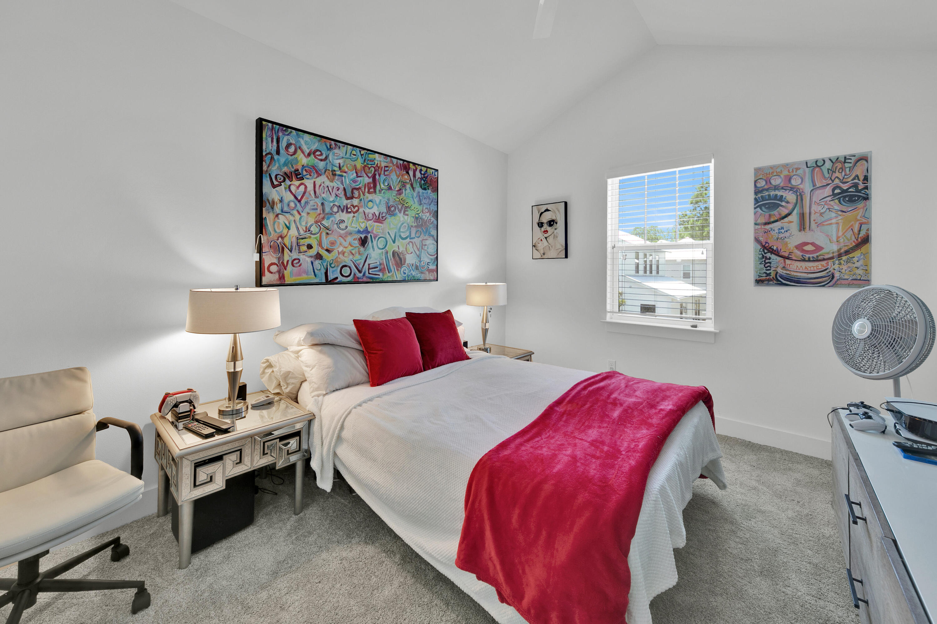 HIDDEN GROVE - Residential